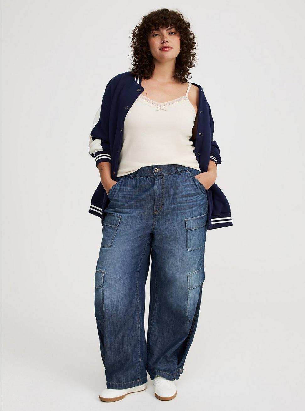 Lace Trim V-Neck Cami Product Image