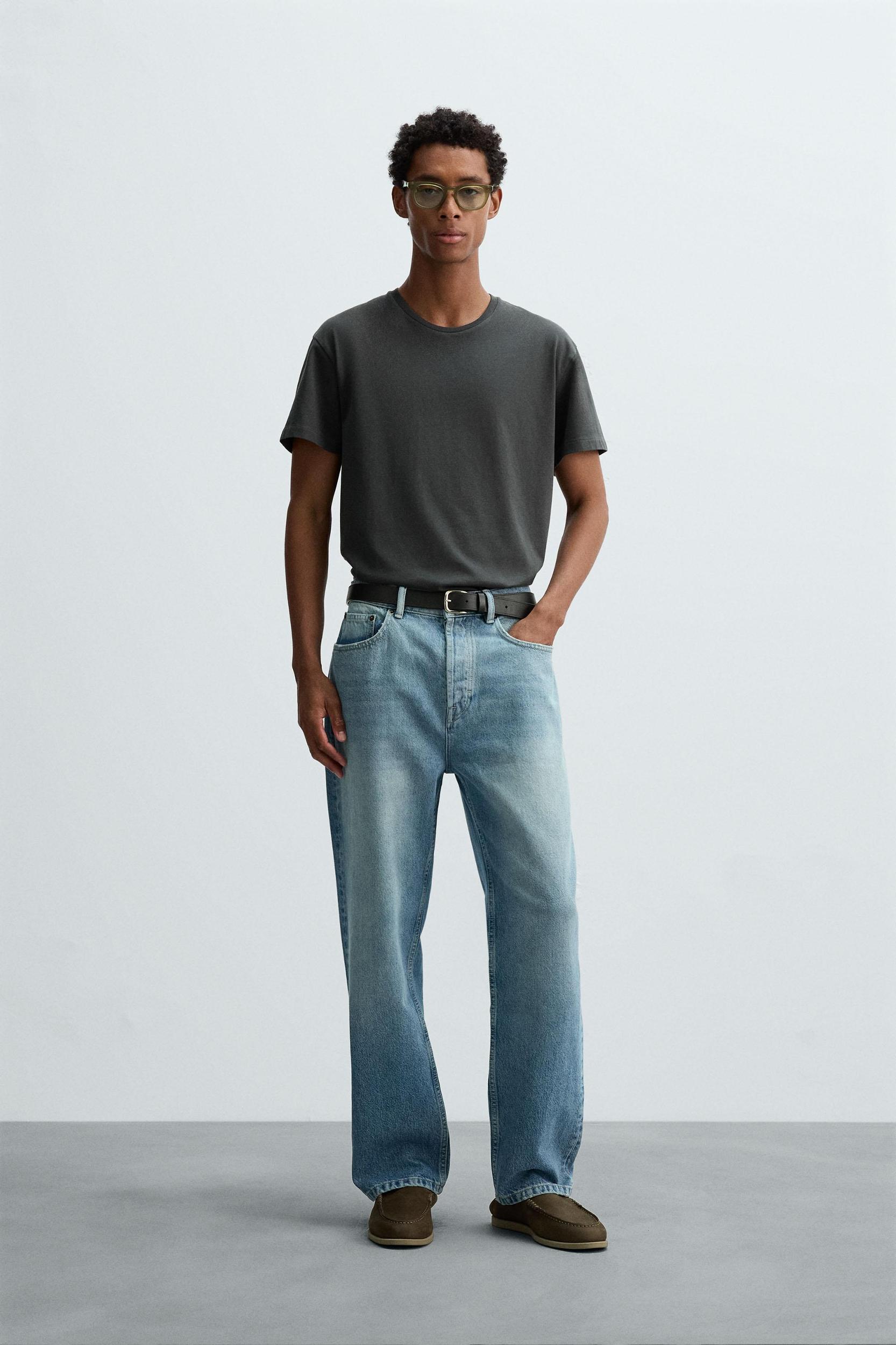 STRAIGHT ANKLE FIT JEANS Product Image