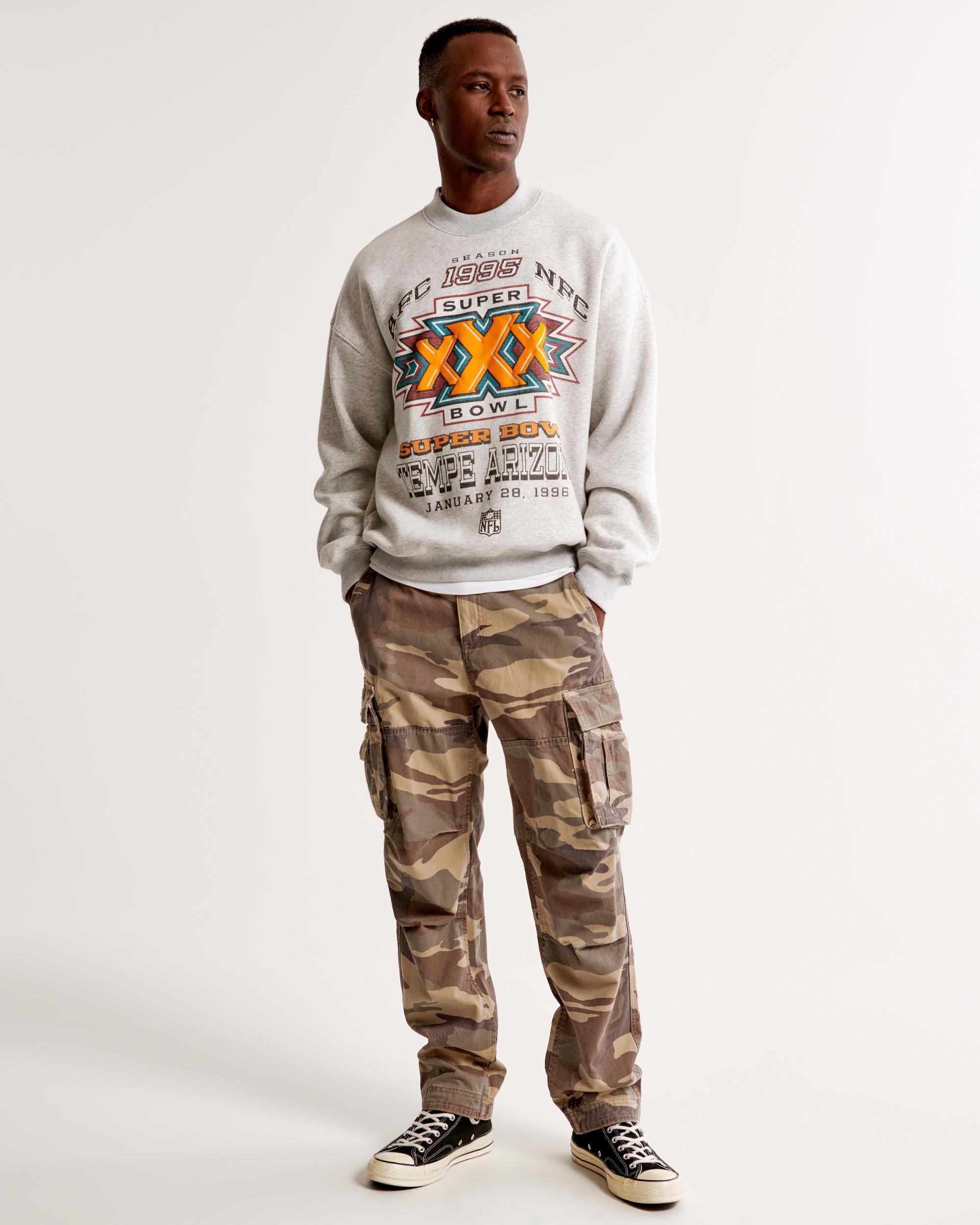 New England Patriots Graphic Crew Sweatshirt Product Image