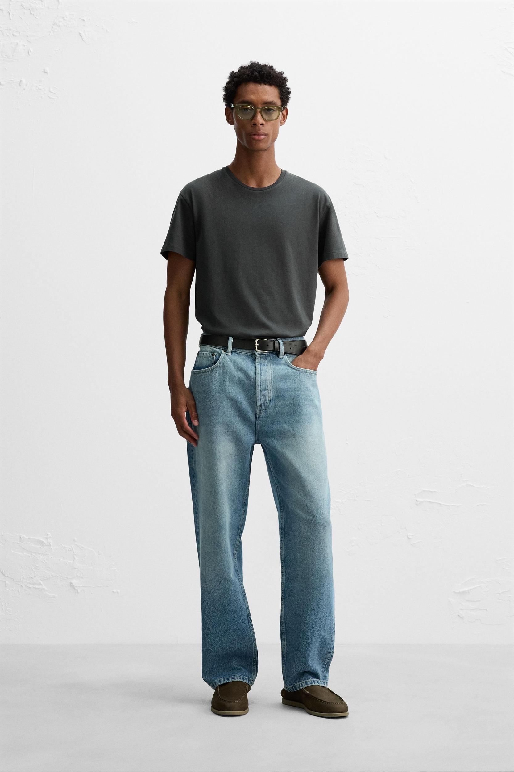 STRAIGHT ANKLE FIT JEANS Product Image