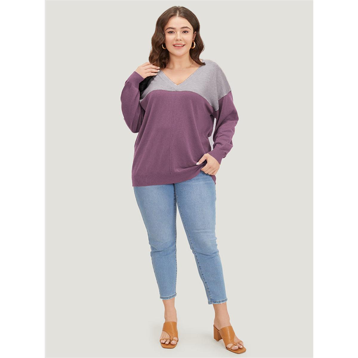 Plus Size Supersoft Essentials Colorblock Two Tone Patchwork V Neck Pullover Mauve Women Casual Loose Long Sleeve V-neck Dailywear Pullovers BloomChic 30/6X Product Image