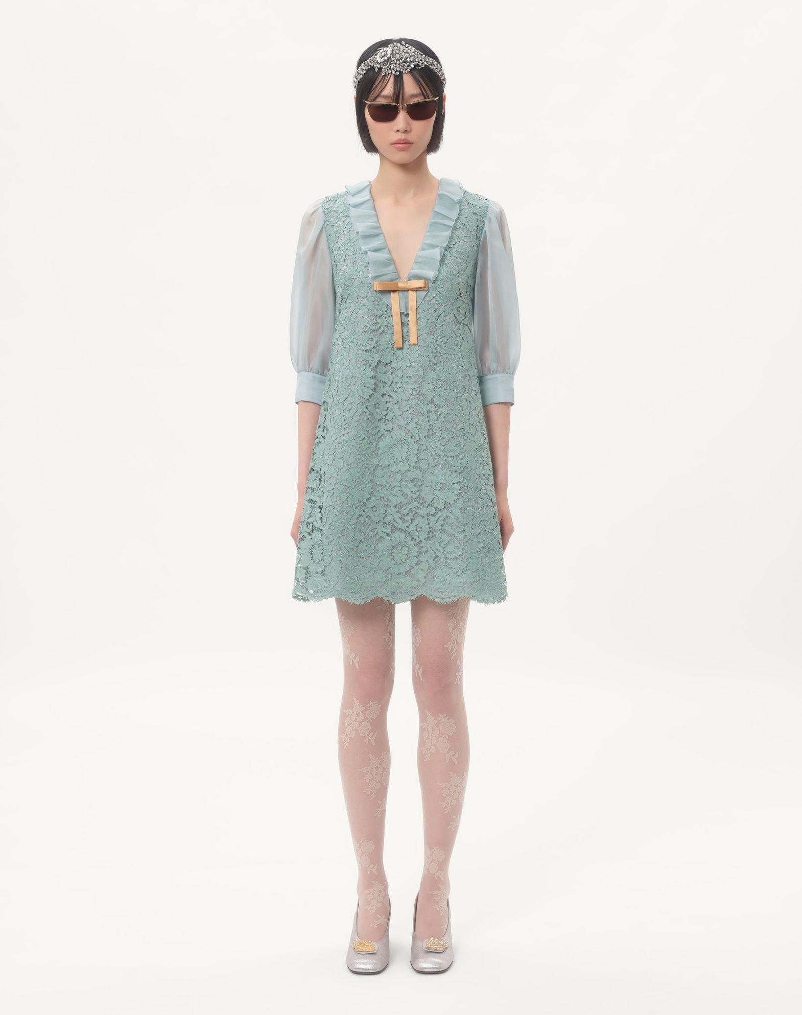 Short Dress In Heavy Lace Product Image