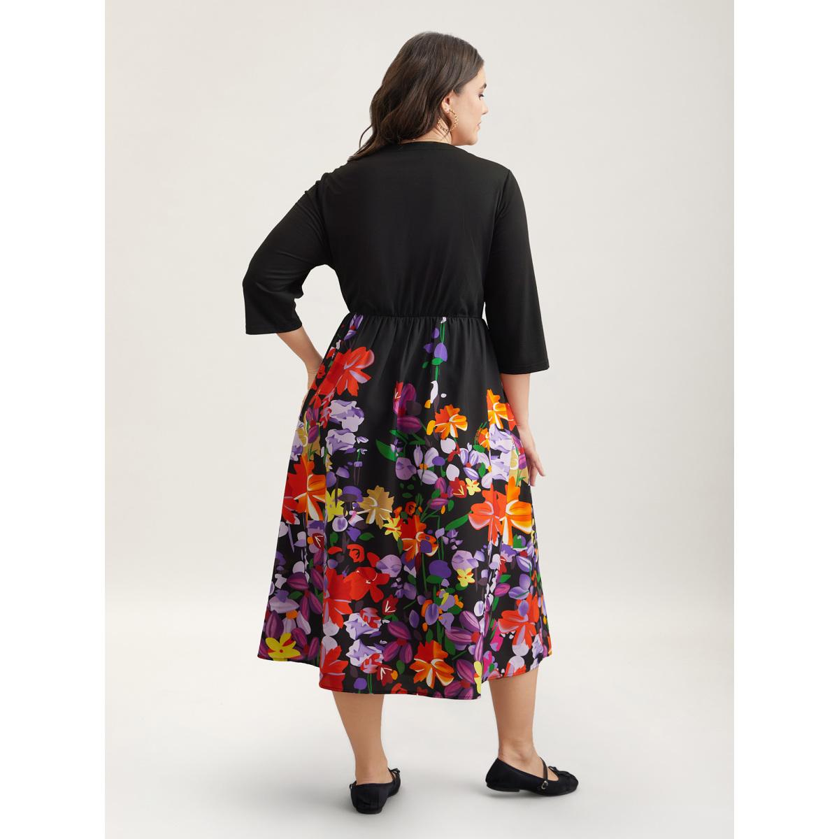 Plus Size Brush Stroke Flowers Notched Collar Dress Black Women Casual Button V-neck Elbow-length sleeve Curvy BloomChic 18-20/2X Product Image