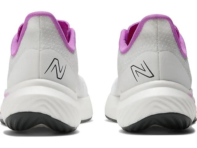 Women's | New Balance FuelCell Rebel v3 Product Image