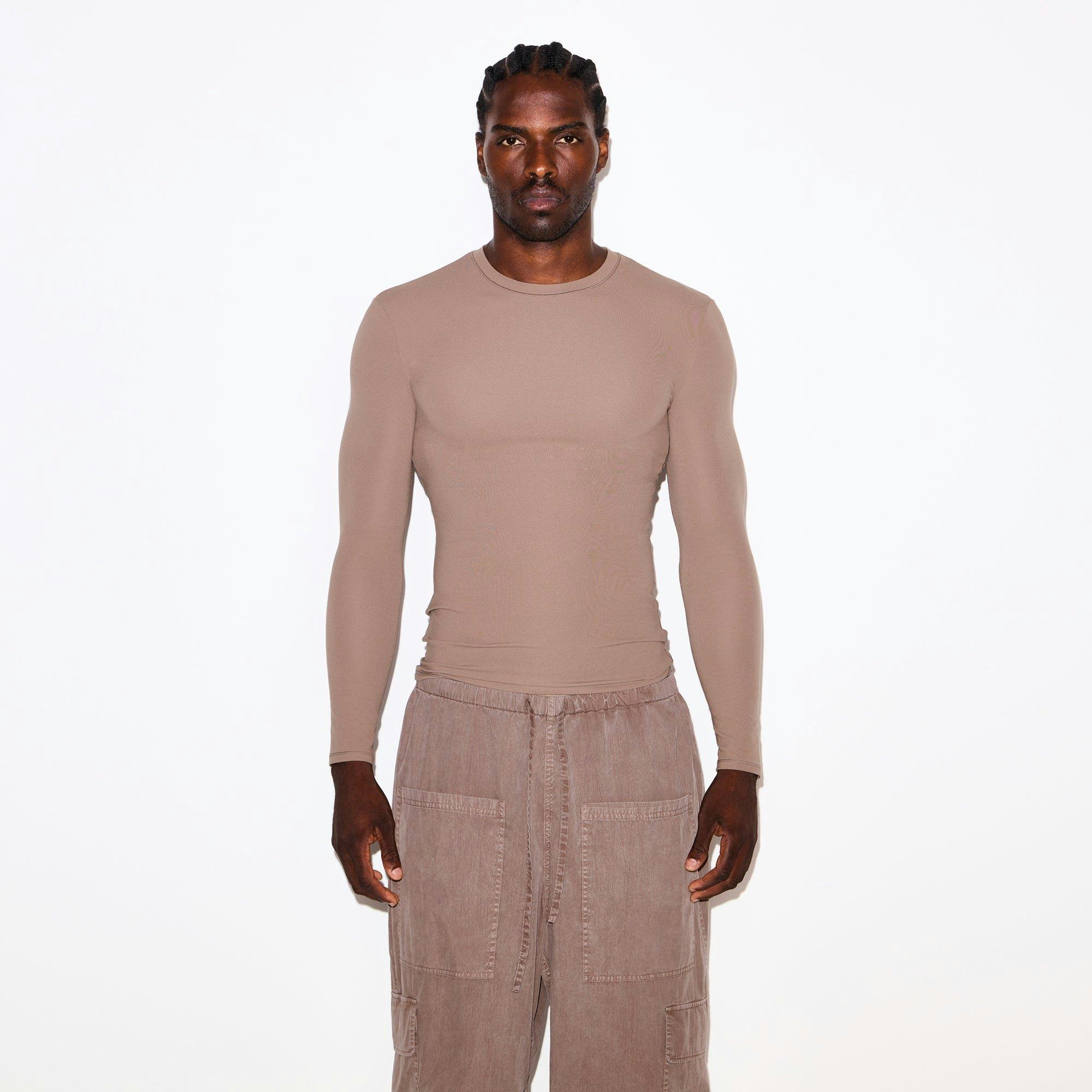 FITS EVERYBODY MENS SLIM LONG SLEEVE T-SHIRT | UMBER Product Image