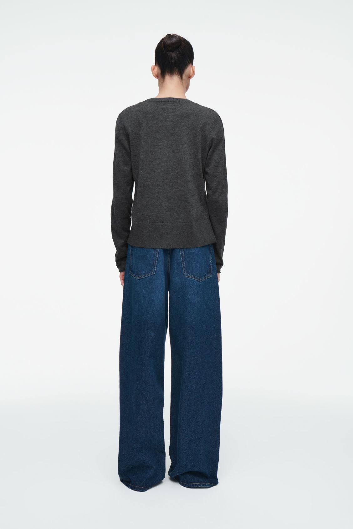 FINE PURE CASHMERE CARDIGAN Product Image