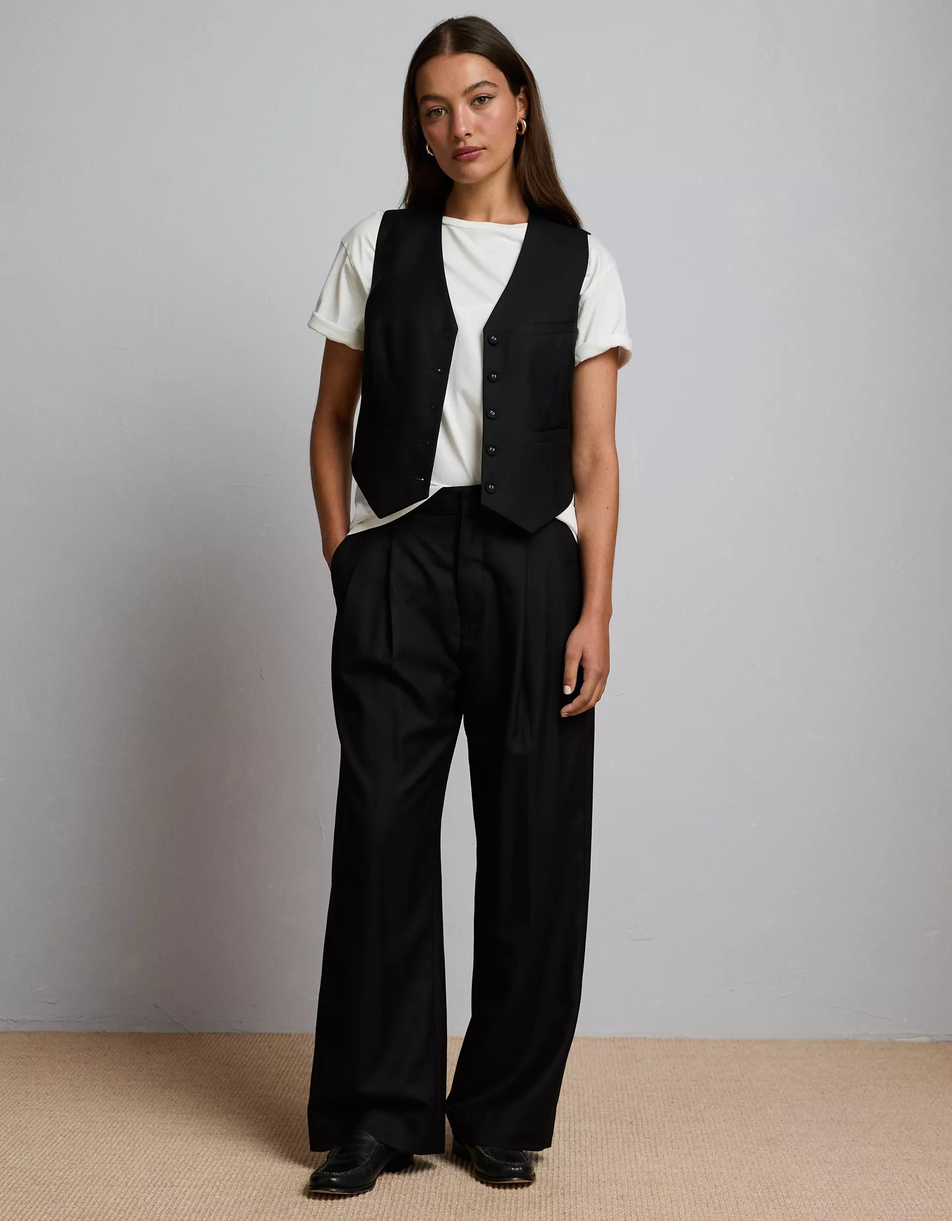 AE77 Premium Vest Product Image