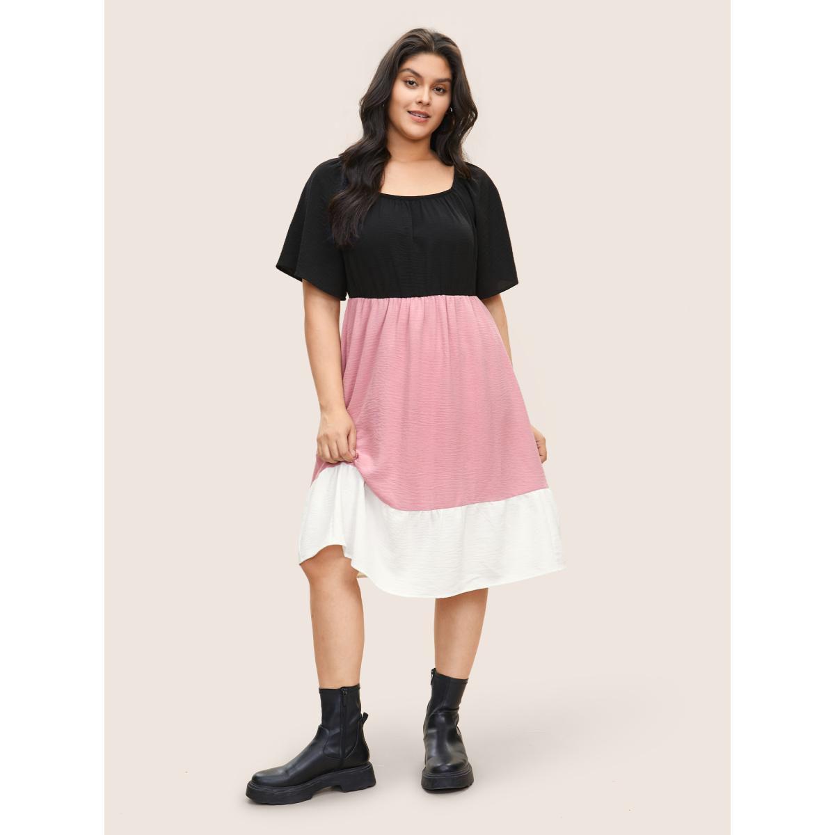 Plus Size Colorblock Contrast Patchwork Gathered Raglan Sleeve Dress Black Women Casual Non Square Neck Short sleeve Curvy Midi Dress BloomChic 10/M Product Image