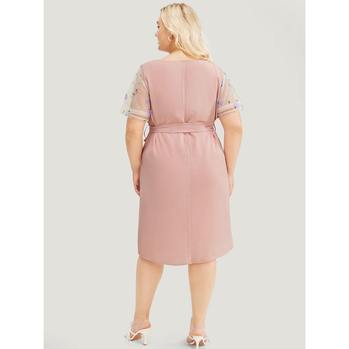 Plus Size Floral Mesh Sleeve Flutter Pocket Belt Knee Dress MistyRose Women Elegant Belted Round Neck Short sleeve Curvy Knee Dress BloomChic 22-24/3X Product Image