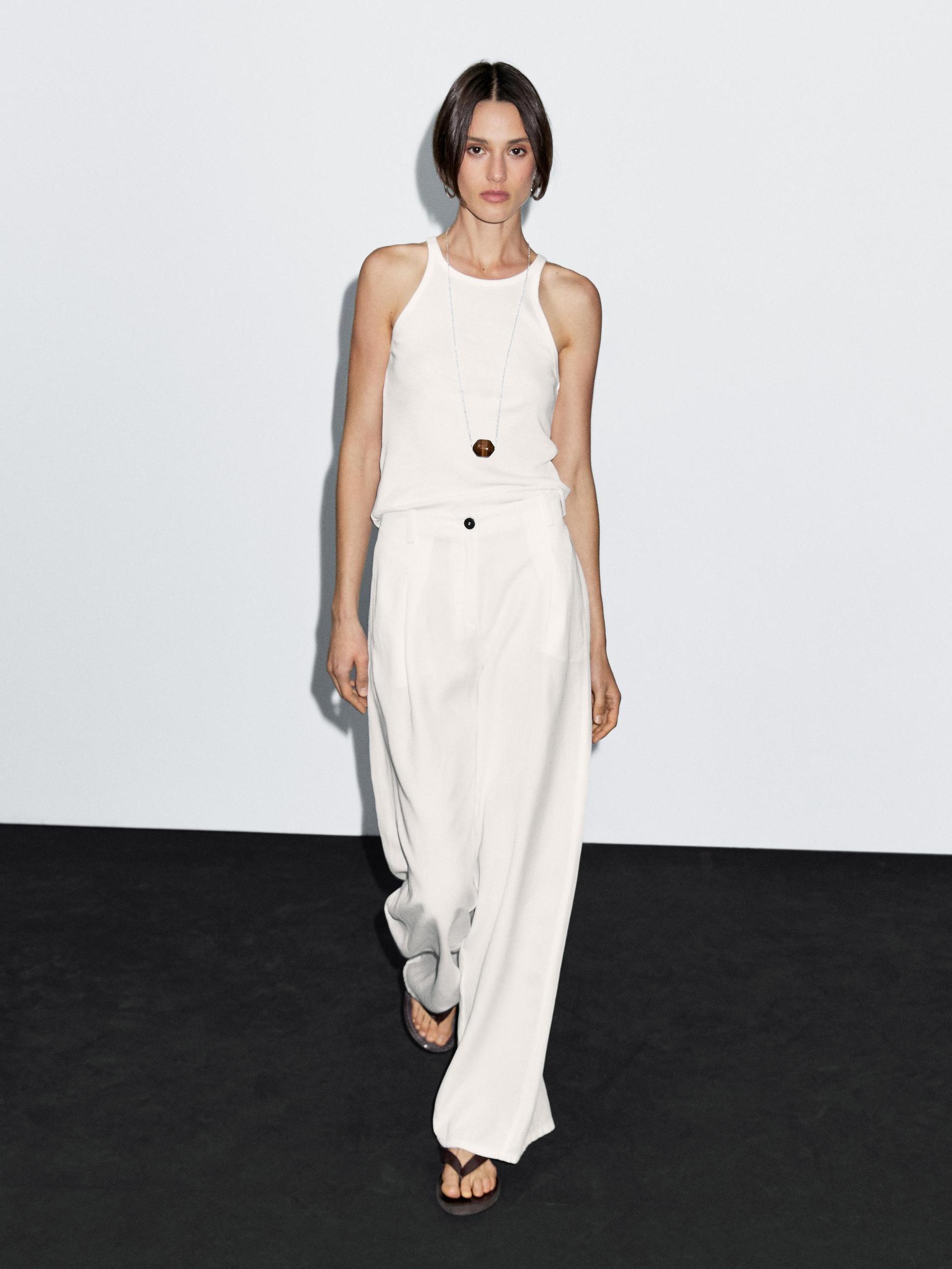 Flowing barrel fit trousers with seam detail Product Image