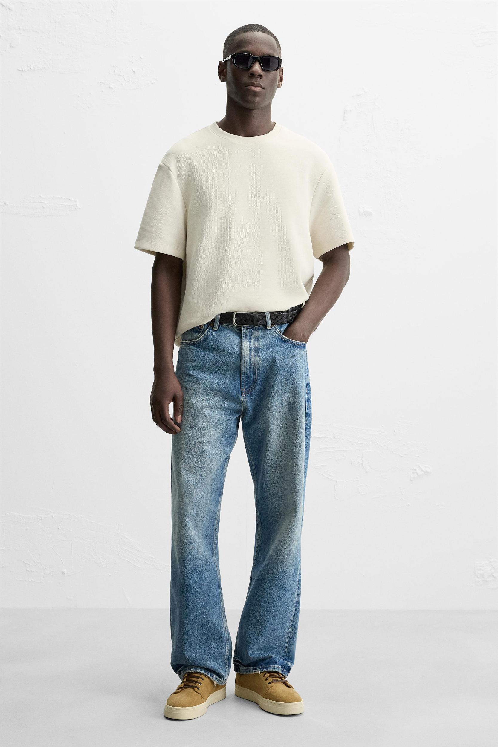 CASUAL LEATHER SNEAKERS Product Image