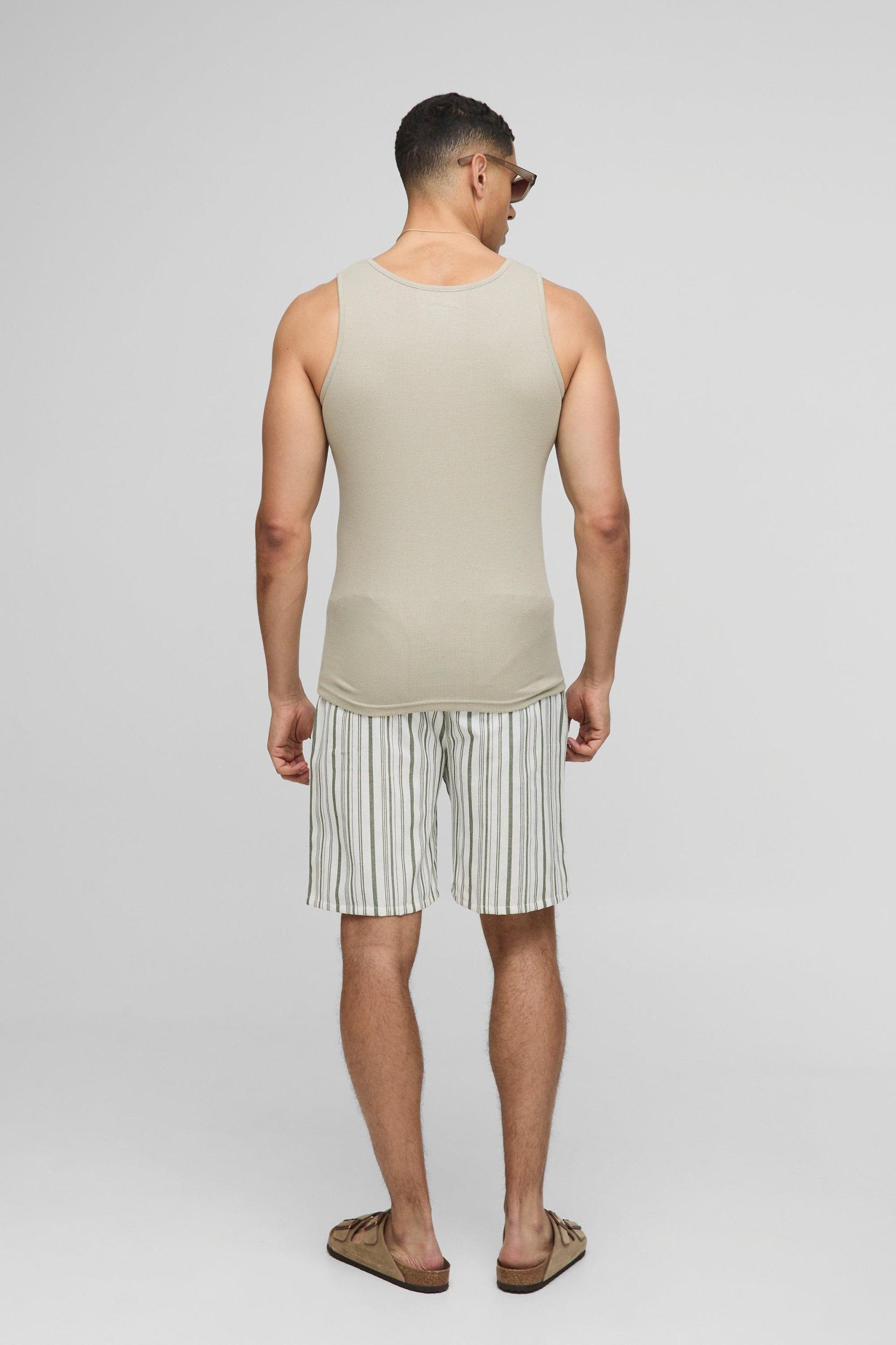 Basic Muscle Fit Vest | boohooMAN USA Product Image