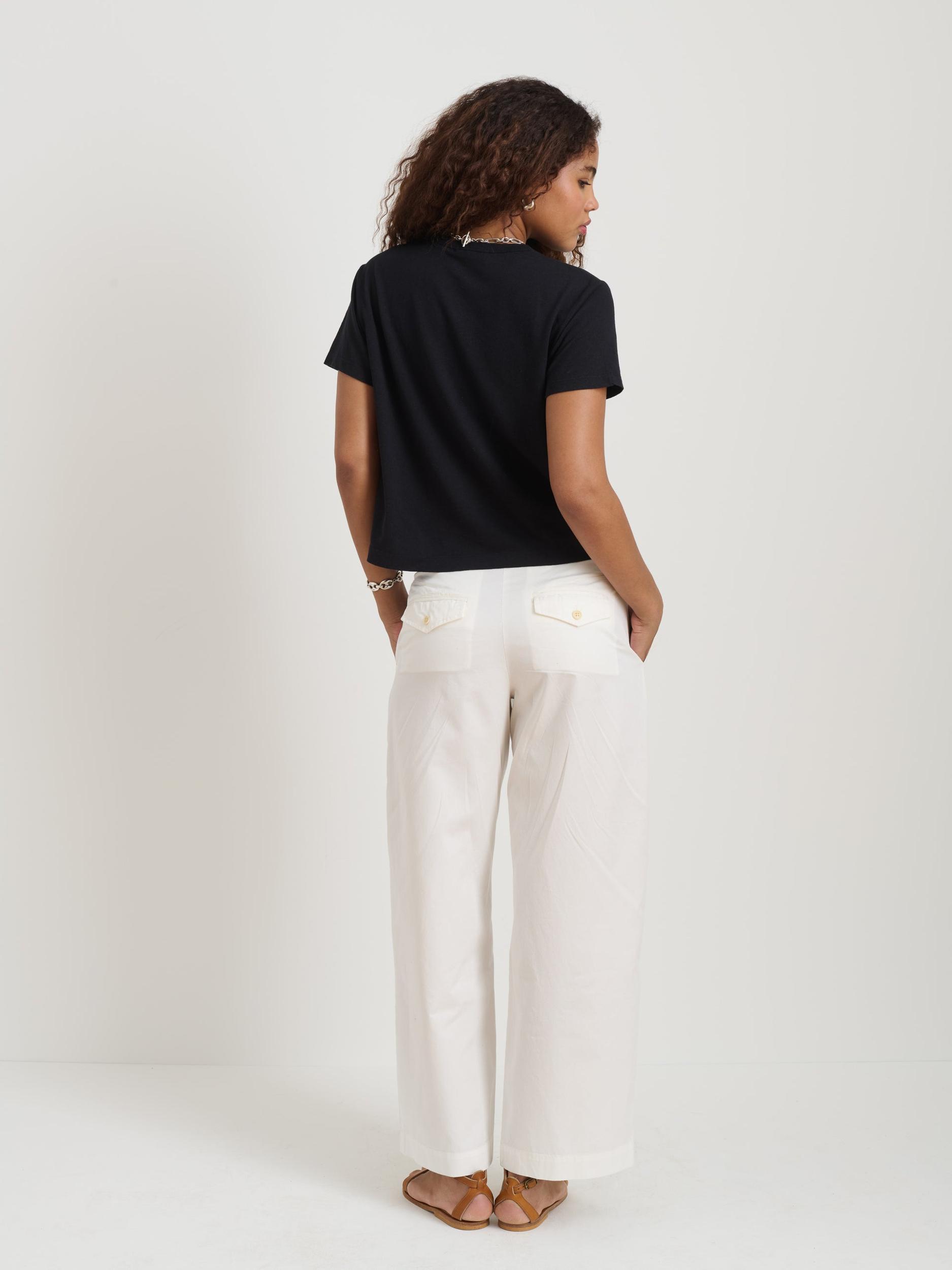 Garcon Tee In Linen Cotton Product Image