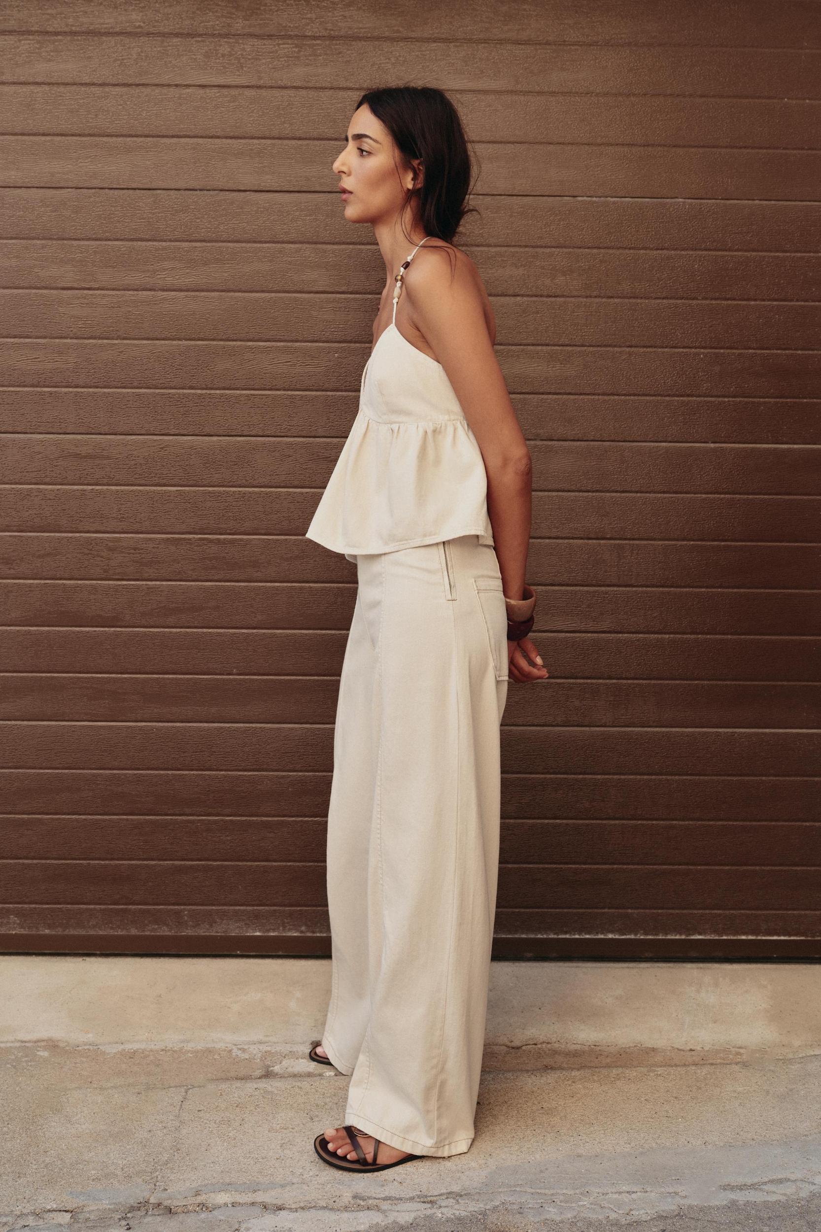 Z1975 BEADED HIGH RISE WIDE LEG JEANS Product Image