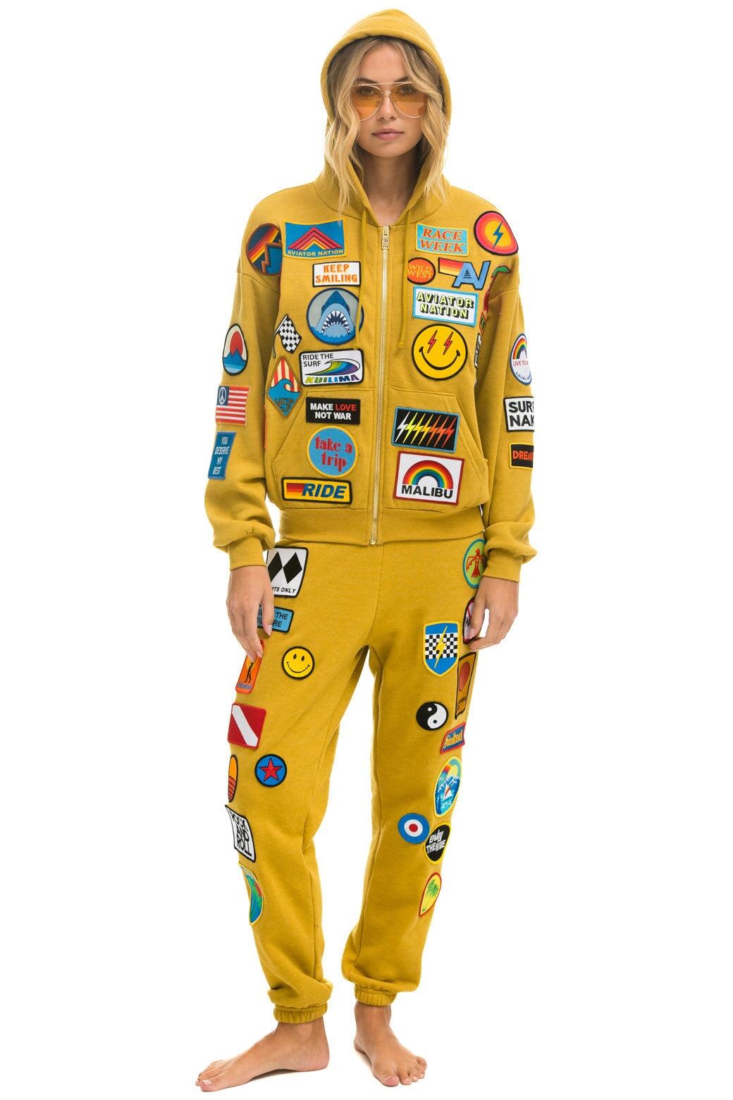 VINTAGE PATCH SWEATPANTS - KHAKI Female Product Image