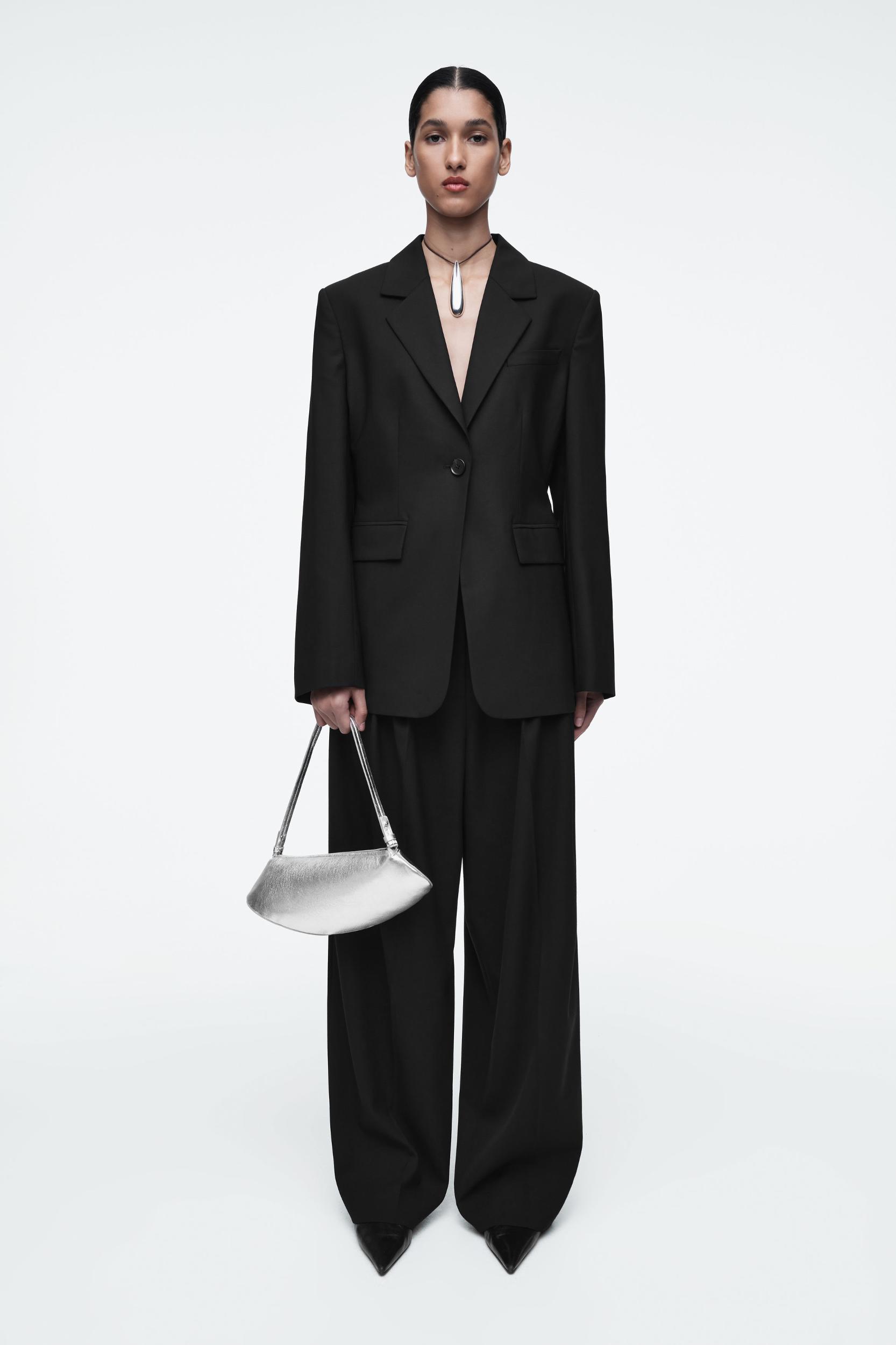 COVE CLUTCH BAG - LEATHER Product Image