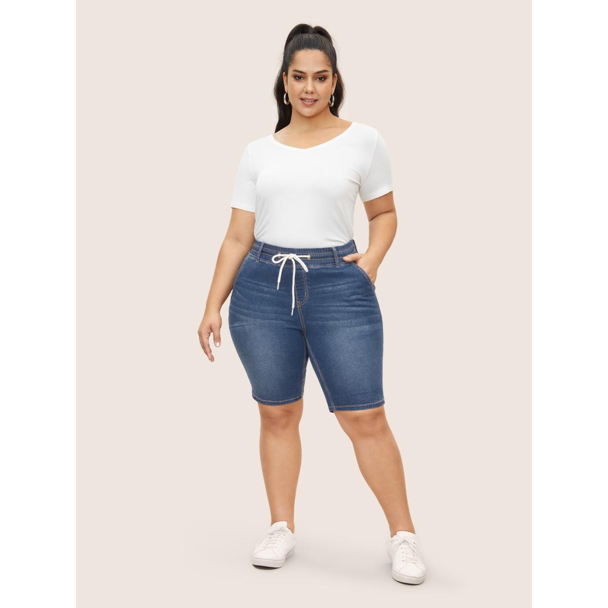 Plus Size Dark Wash Drawstring Slit Hem Denim Shorts Women Denimlightblue Drawstring High stretch Everyday Slanted pocket Casual Denim Shorts BloomChic 14/1X Product Image