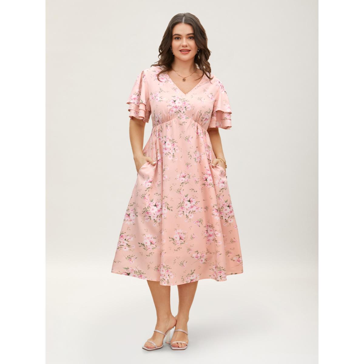 Plus Size Floral Elastic Waist Tiered Ruffle Sleeve Dress Crepe Women Romantic Tiered V-neck Short sleeve Curvy BloomChic 28/5X Product Image