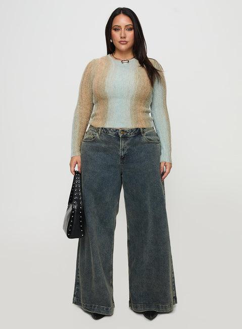 Cardenas Long Sleeve Top Green Curve Product Image