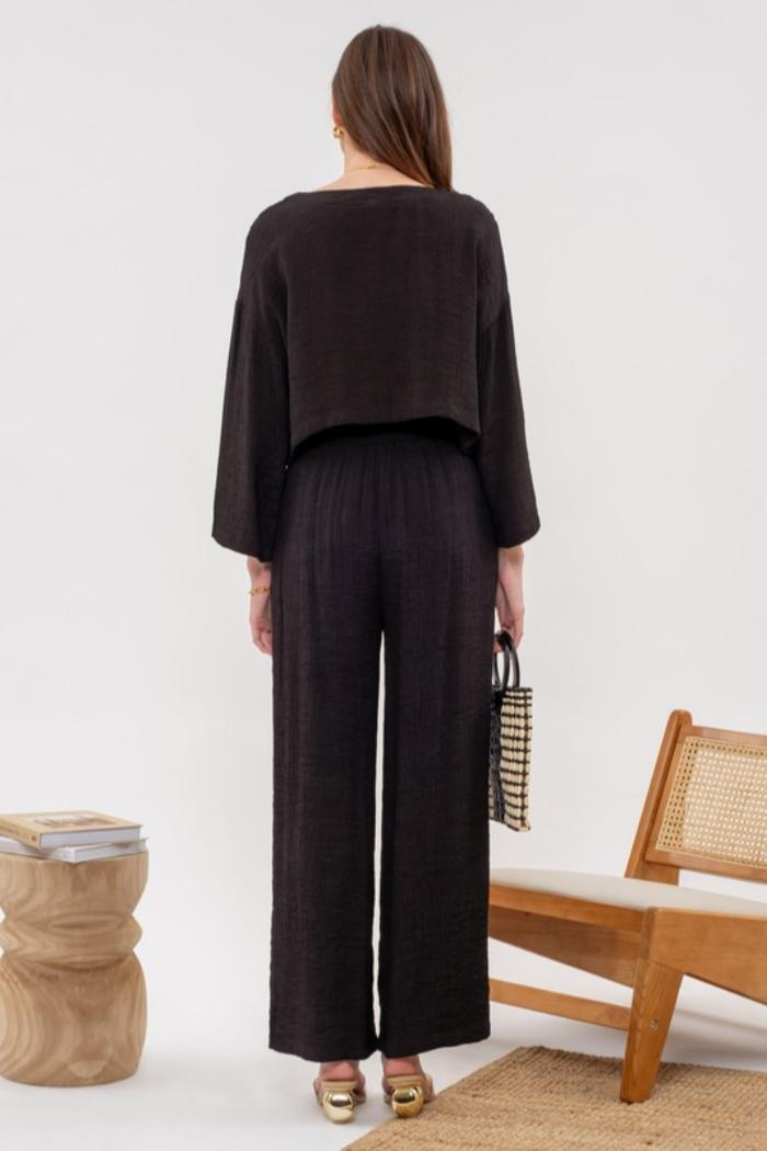 Lightweight Cropped Top and Pants Set Product Image