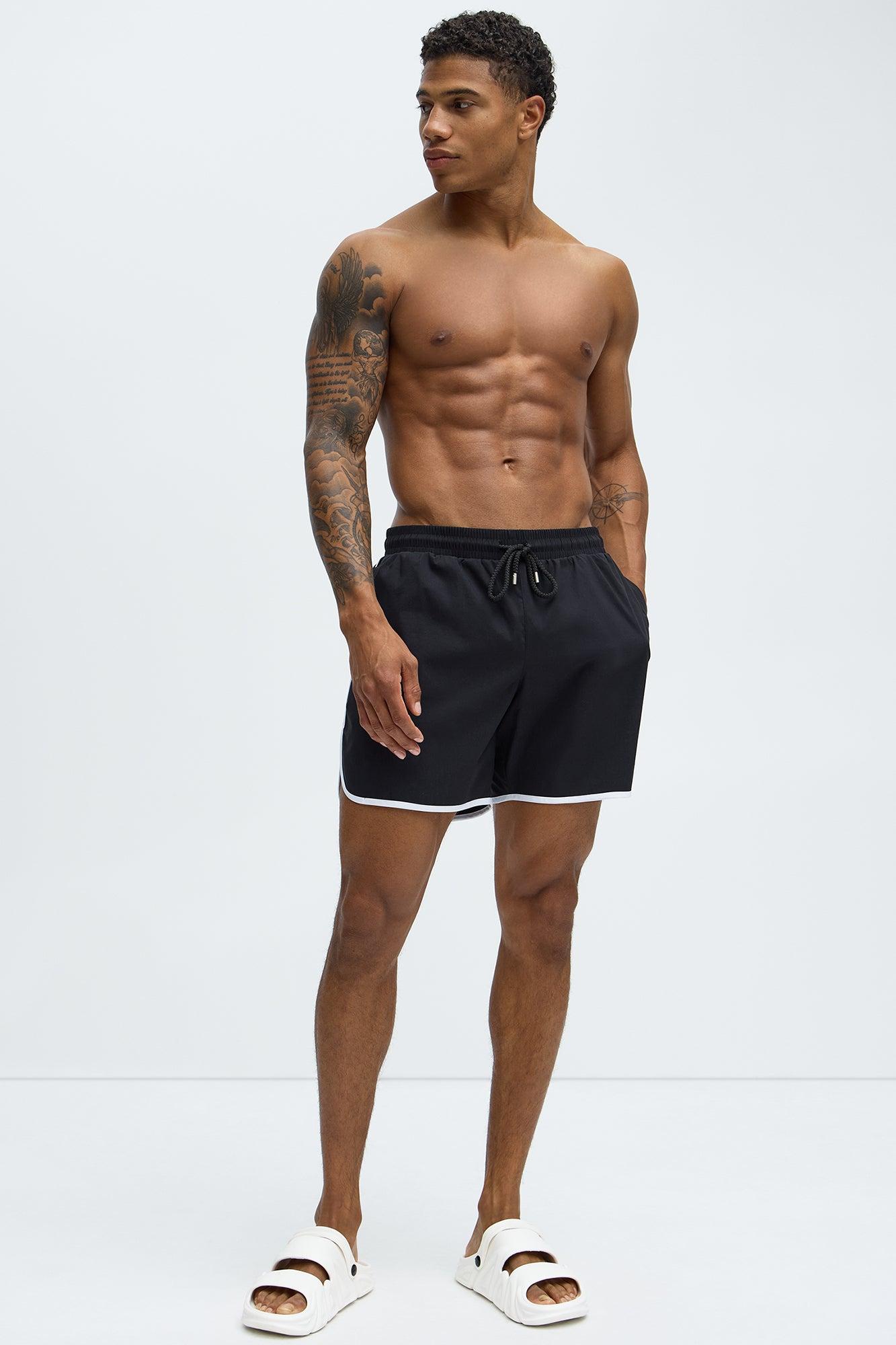 Retro Breeze Swim Mid Trunk - Black Product Image