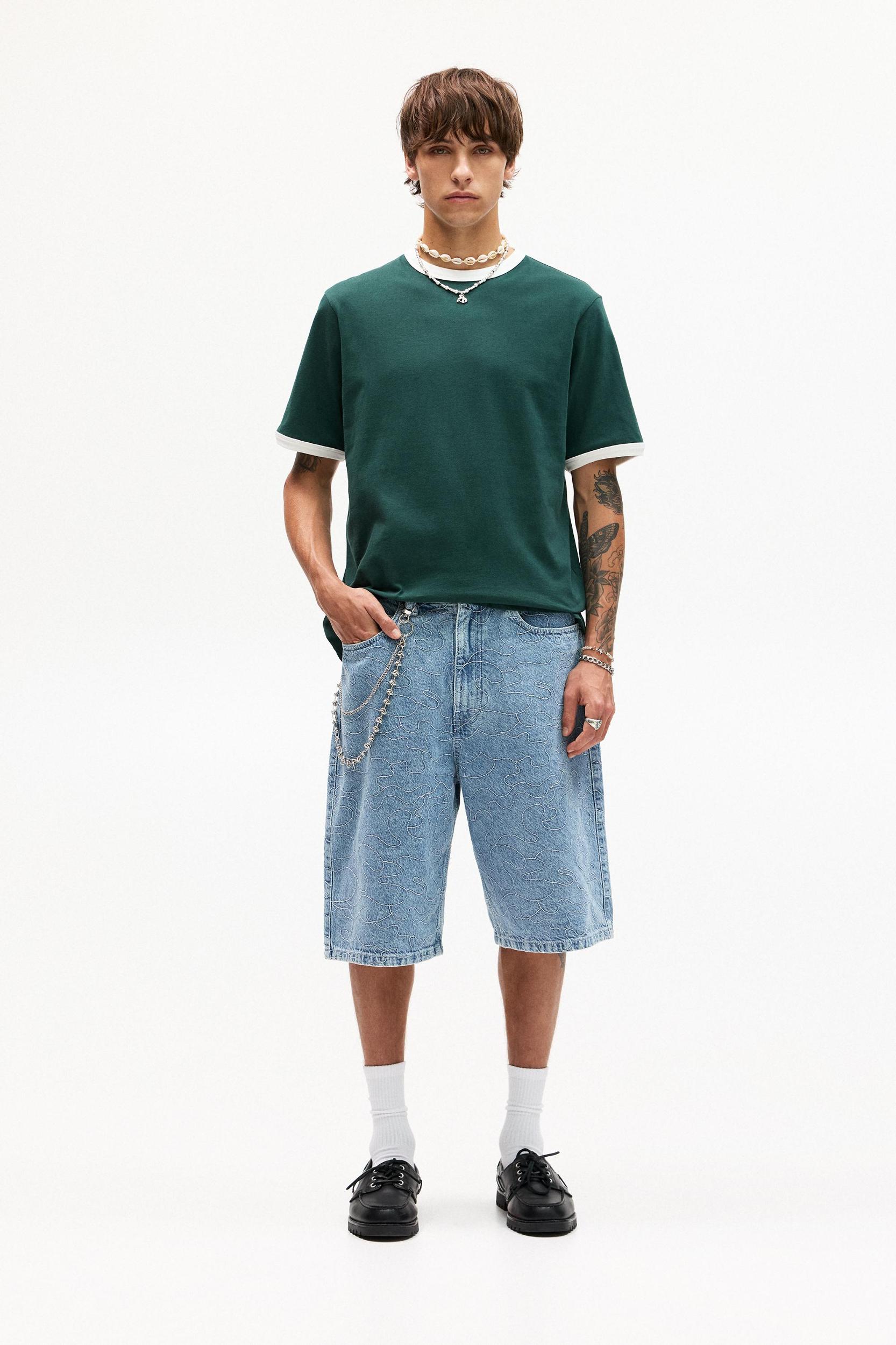 Denim skater Bermuda shorts Product Image