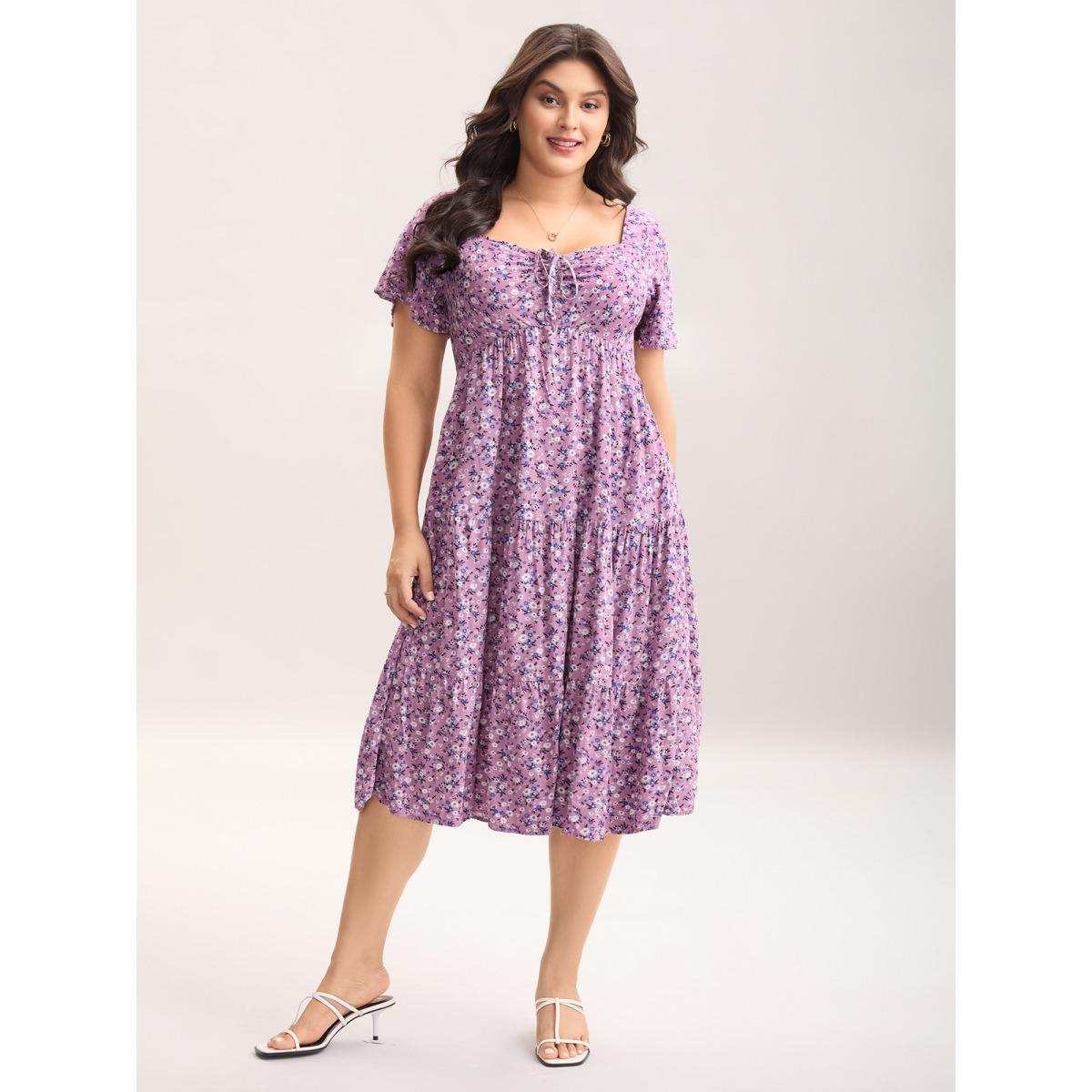 Plus Size Ditsy Floral Sweetheart Drawstring Pocket Tiered Dress Lilac Women Timeless Non V-neck Short sleeve Curvy Midi Dress BloomChic 14-16/1X Product Image