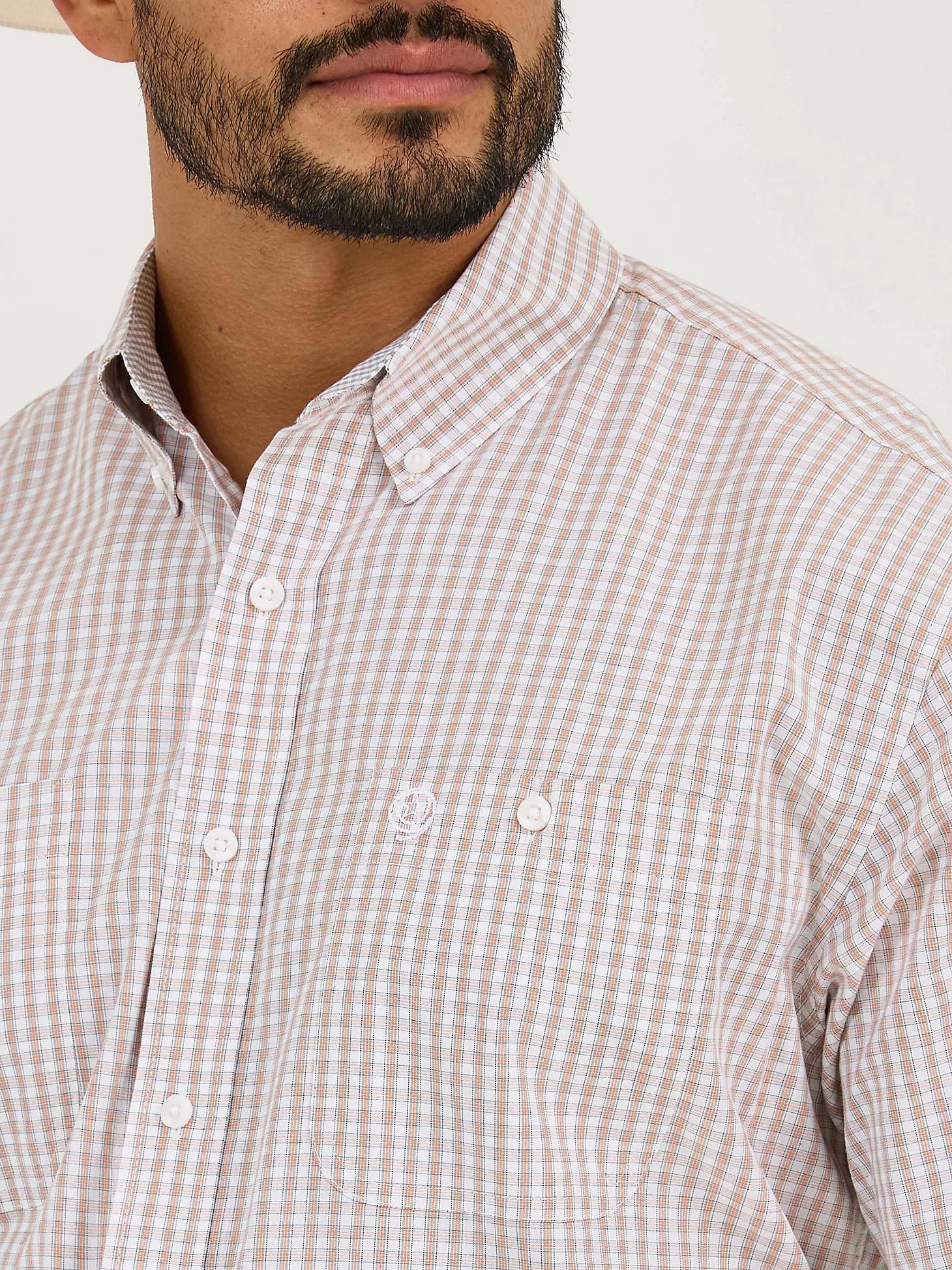 Wrangler® George Strait™ Short Sleeve Two Pocket Button Down Shirt | Men's SHIRTS | Wrangler® Product Image