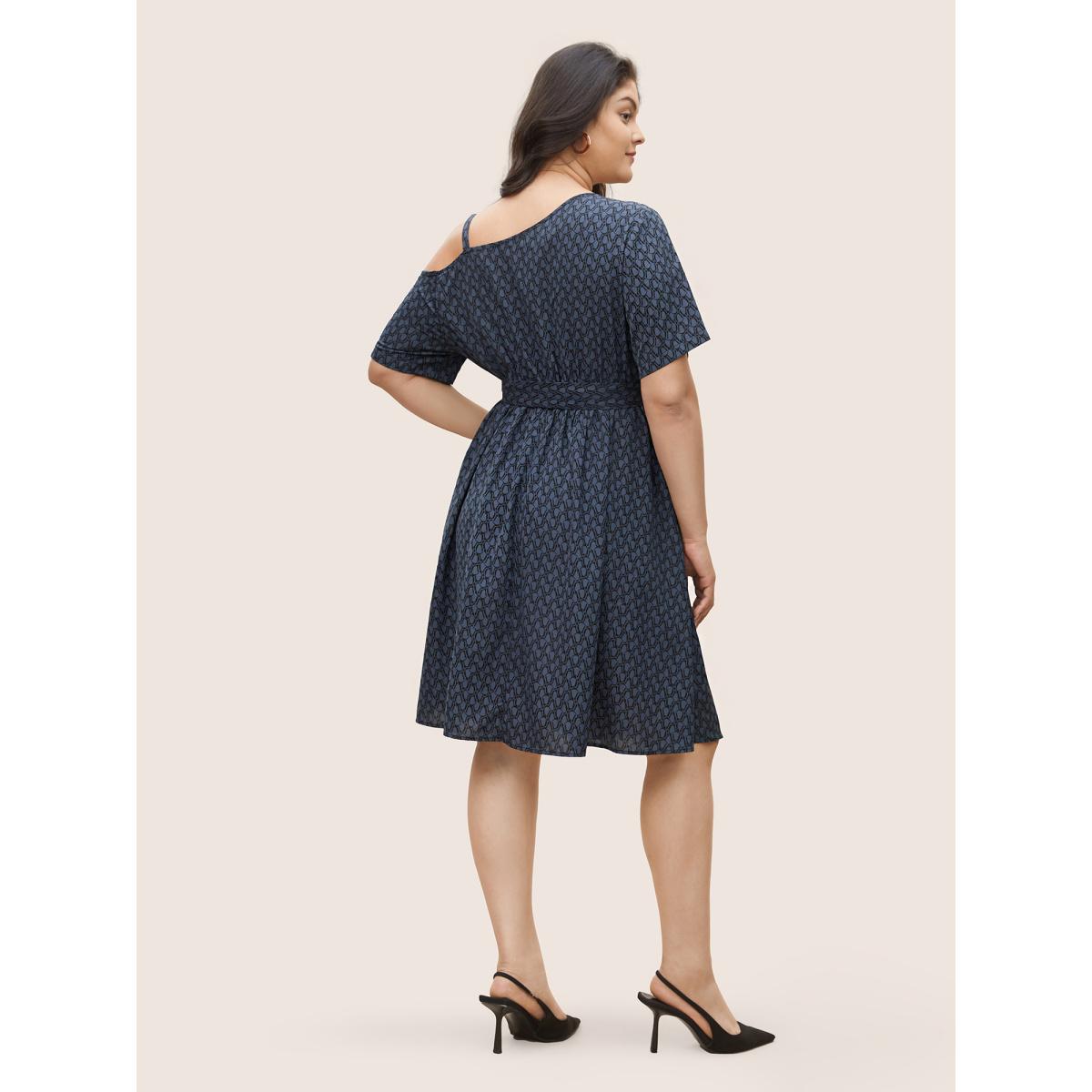 Plus Size Geometric Metal Chain Detail Belted Dress SlateGray Women At the Office Non Non Short sleeve Curvy Knee Dress BloomChic 14-16/1X Product Image