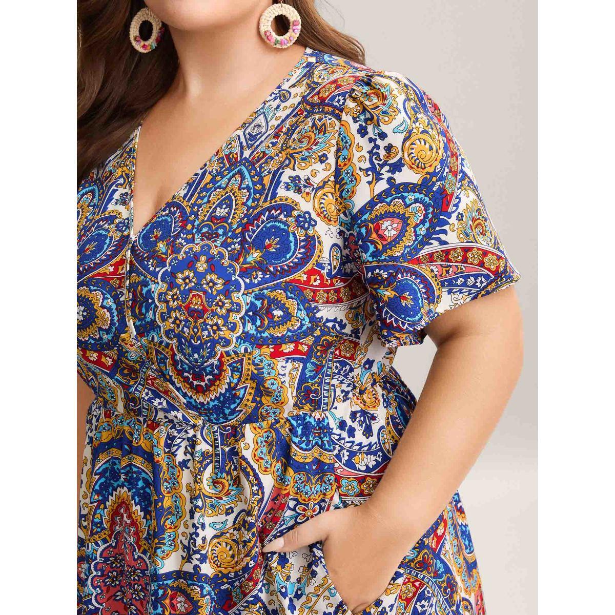Plus Size Paisley Print Pockets Surplice Neck Midi Dress Mediumblue Women Resort Non Overlap Collar Short sleeve Curvy BloomChic 30/6X Product Image