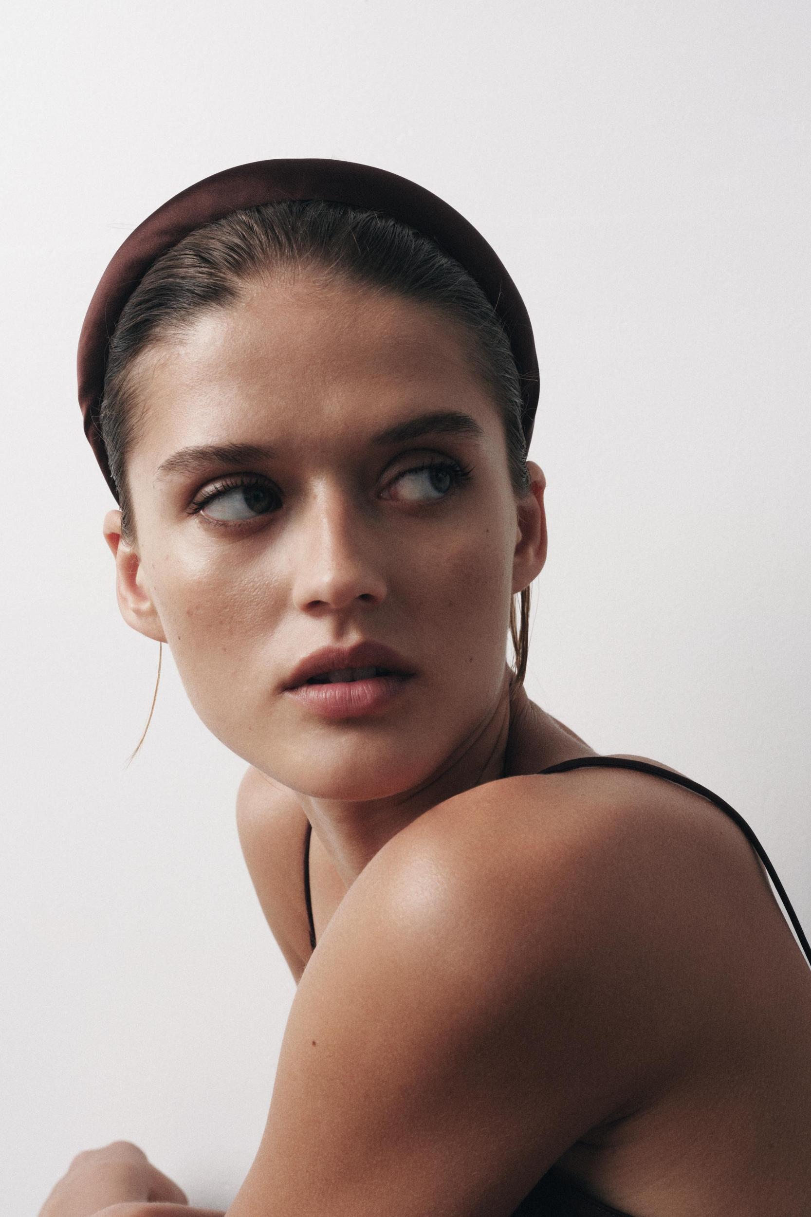 SATIN HEADBAND Product Image