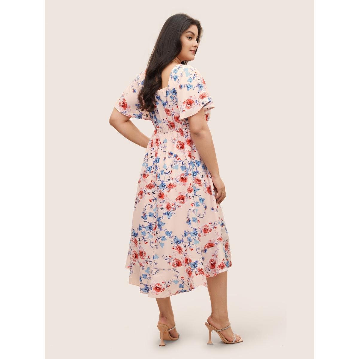 Plus Size Square Neck Floral Print Gathered Drawstring Dress MistyRose Women Elegant Non Square Neck Short sleeve Curvy Midi Dress BloomChic 26/4X Product Image