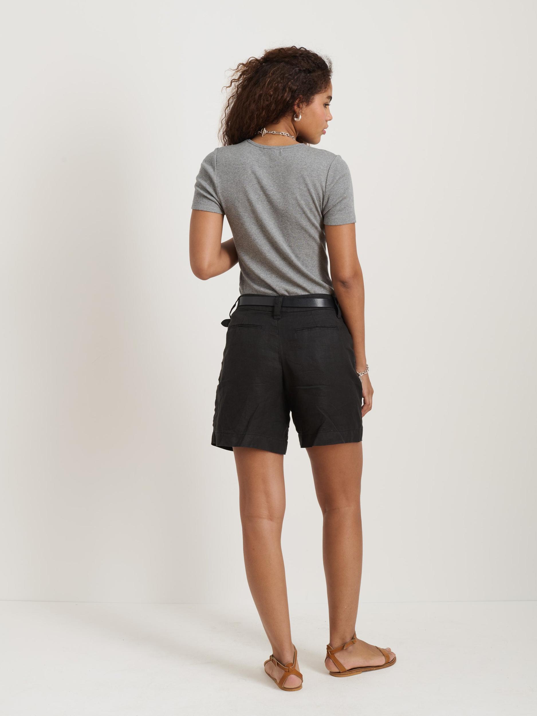 Carolyn Tee In Fine Rib Product Image