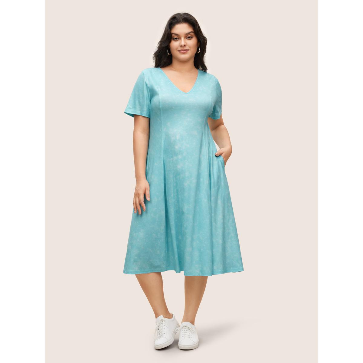 Plus Size Tie Dye V Neck Pocket Dress LightBlue Women Casual Non V-neck Short sleeve Curvy BloomChic 18-20/2X Product Image