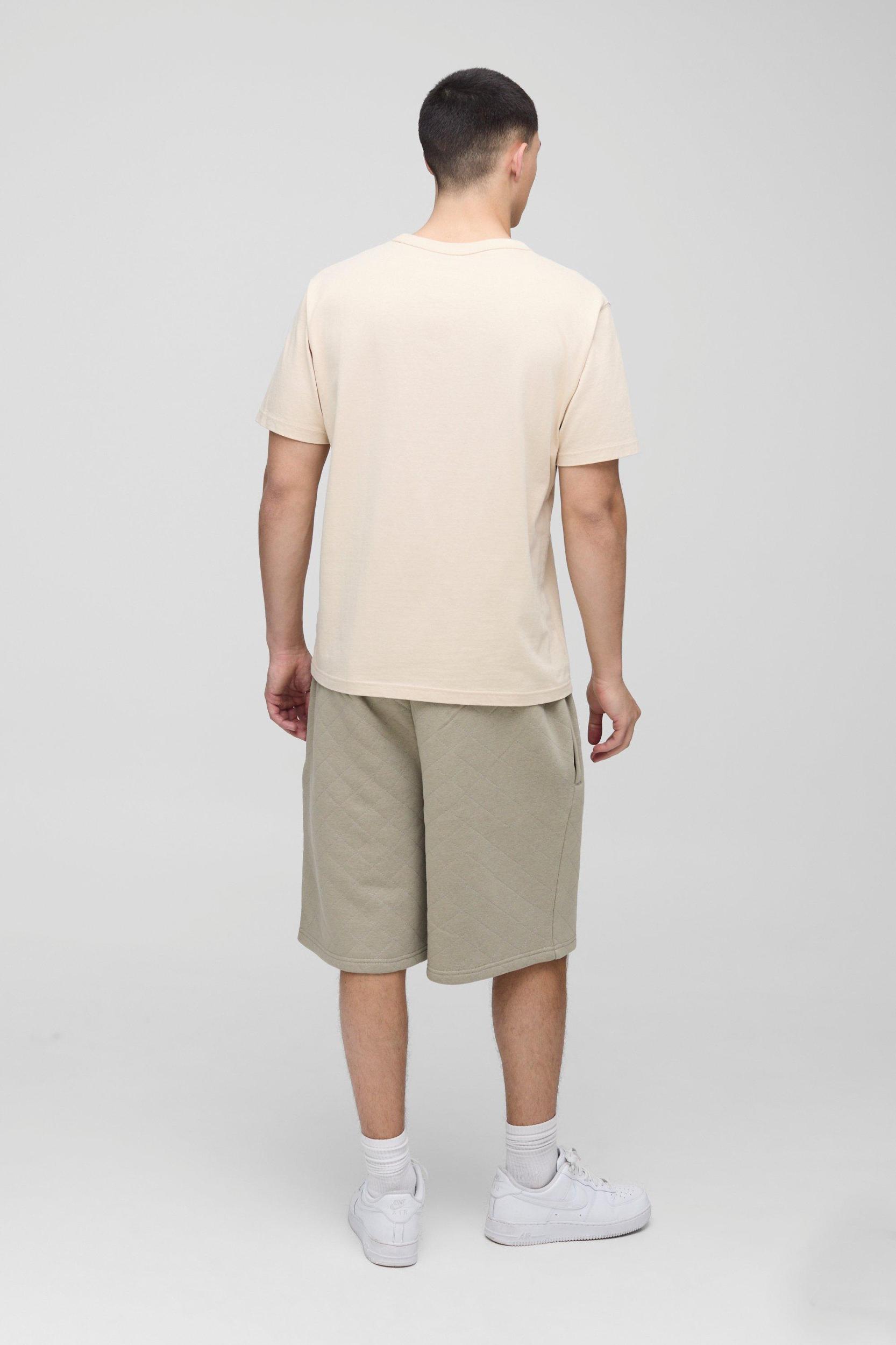 Oversized Quilted Short | boohooMAN USA Product Image