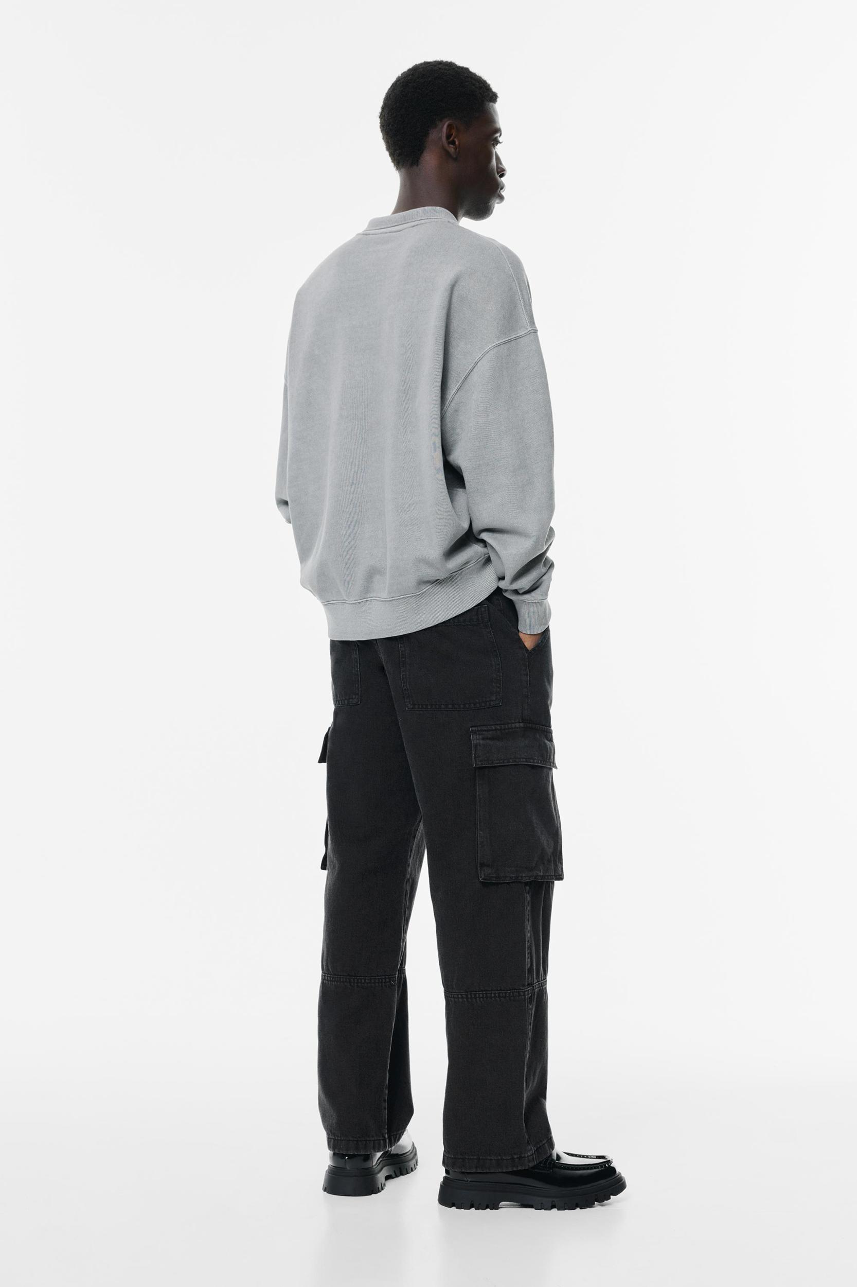 Baggy cargo jeans Product Image