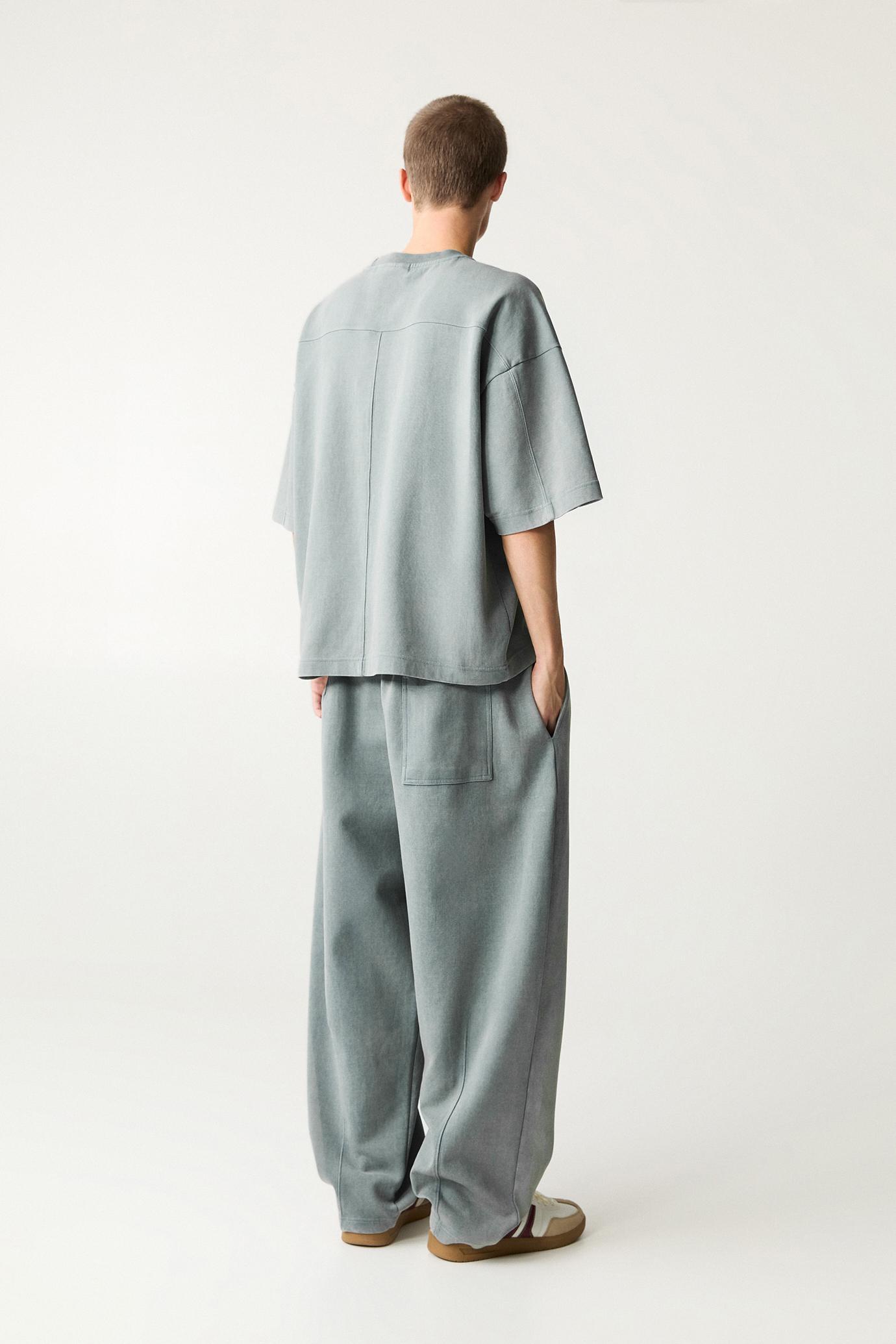 Boxy short sleeve sweatshirt Product Image