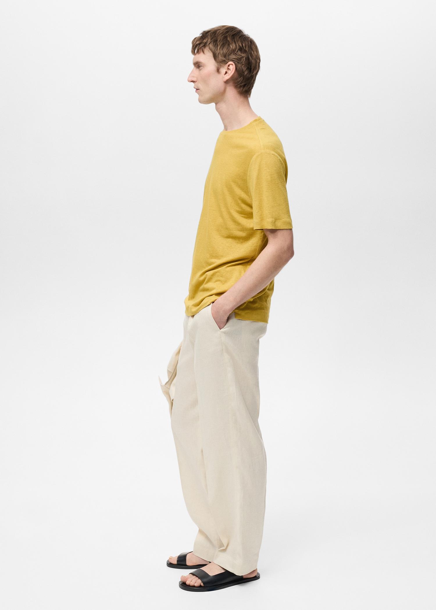 Linen slim-fit t-shirt - Men | MANGO USA Product Image