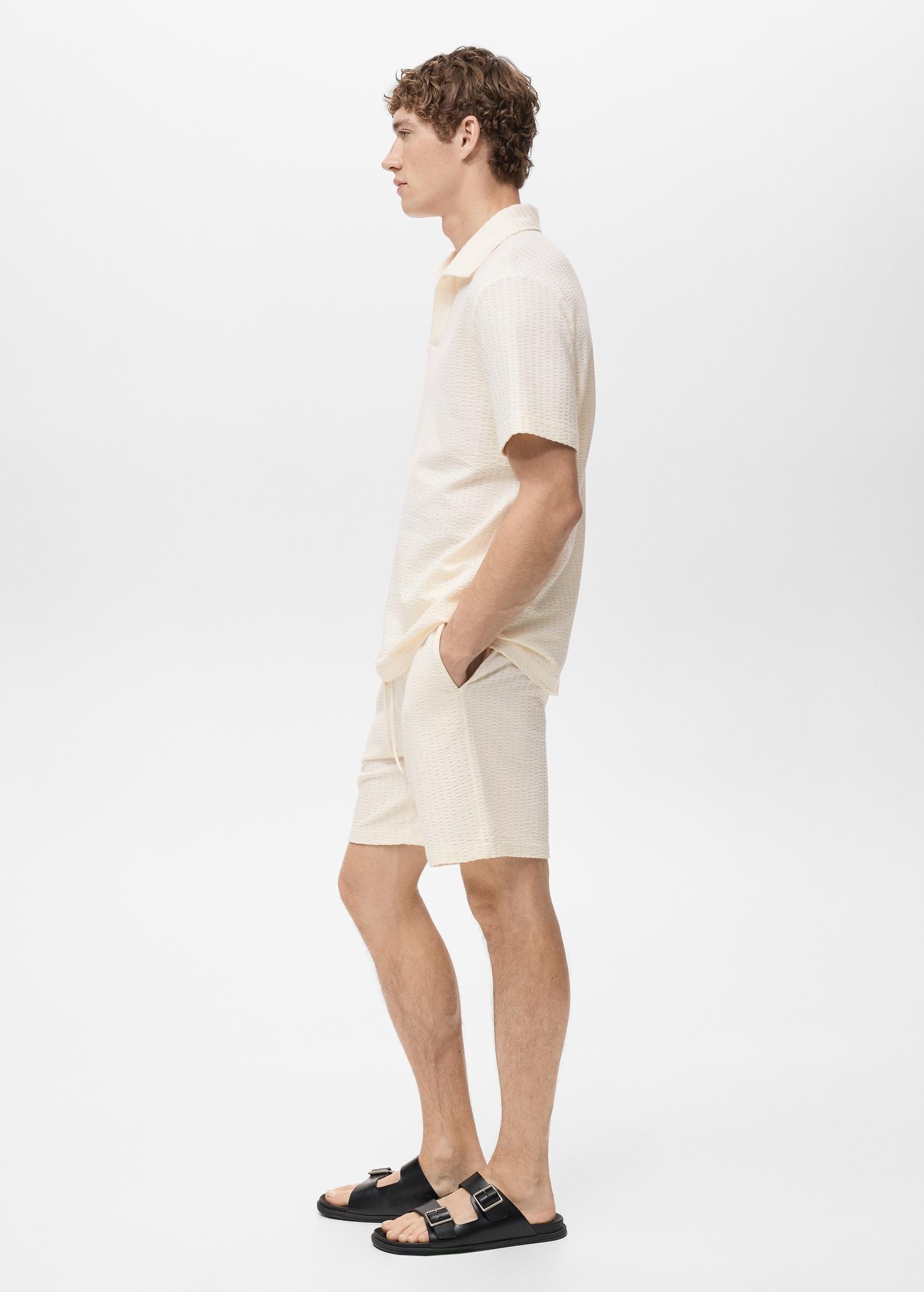 Cotton seersucker bermuda shorts with drawstring - Men | MANGO USA Product Image