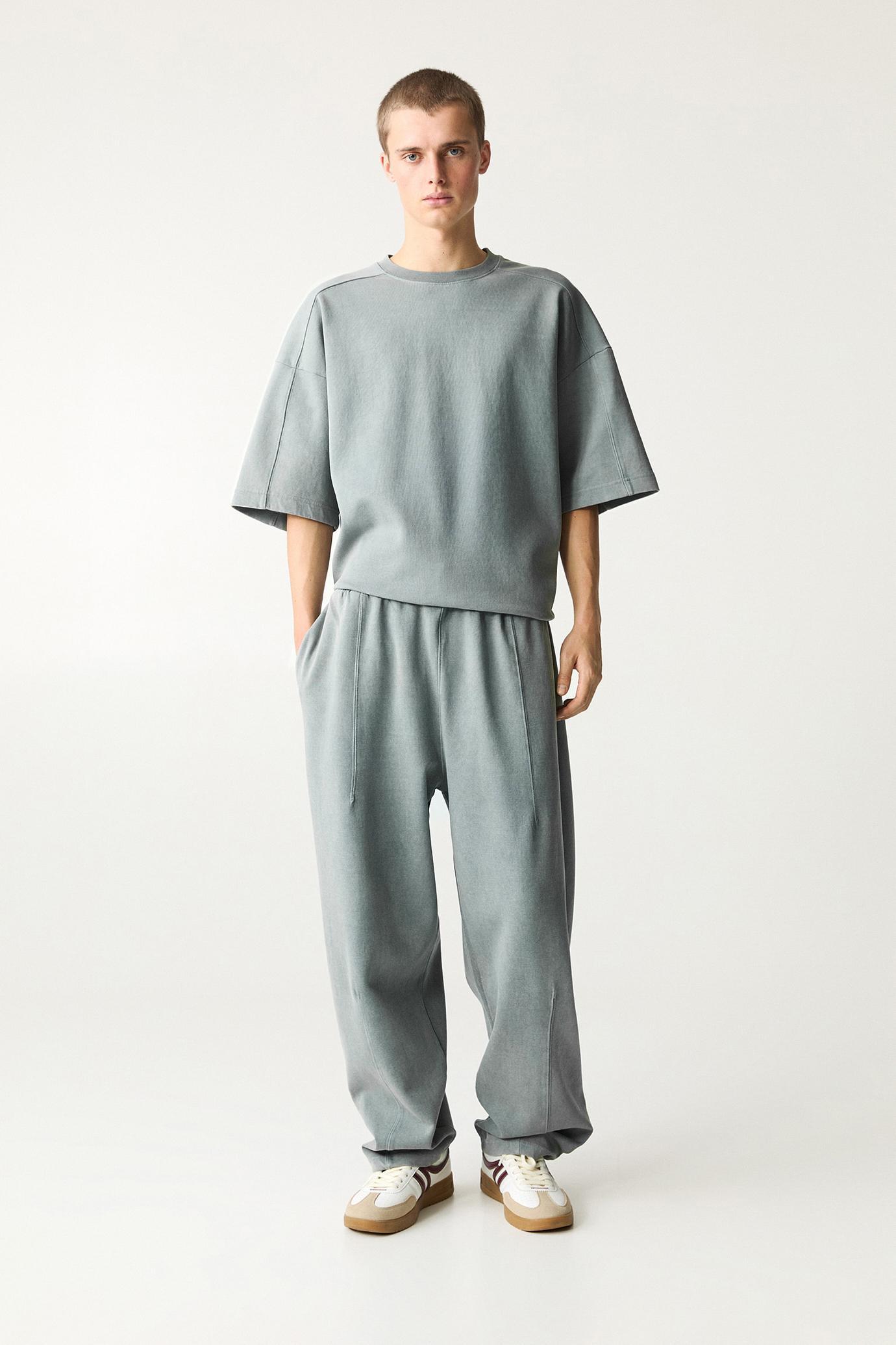 Boxy short sleeve sweatshirt Product Image