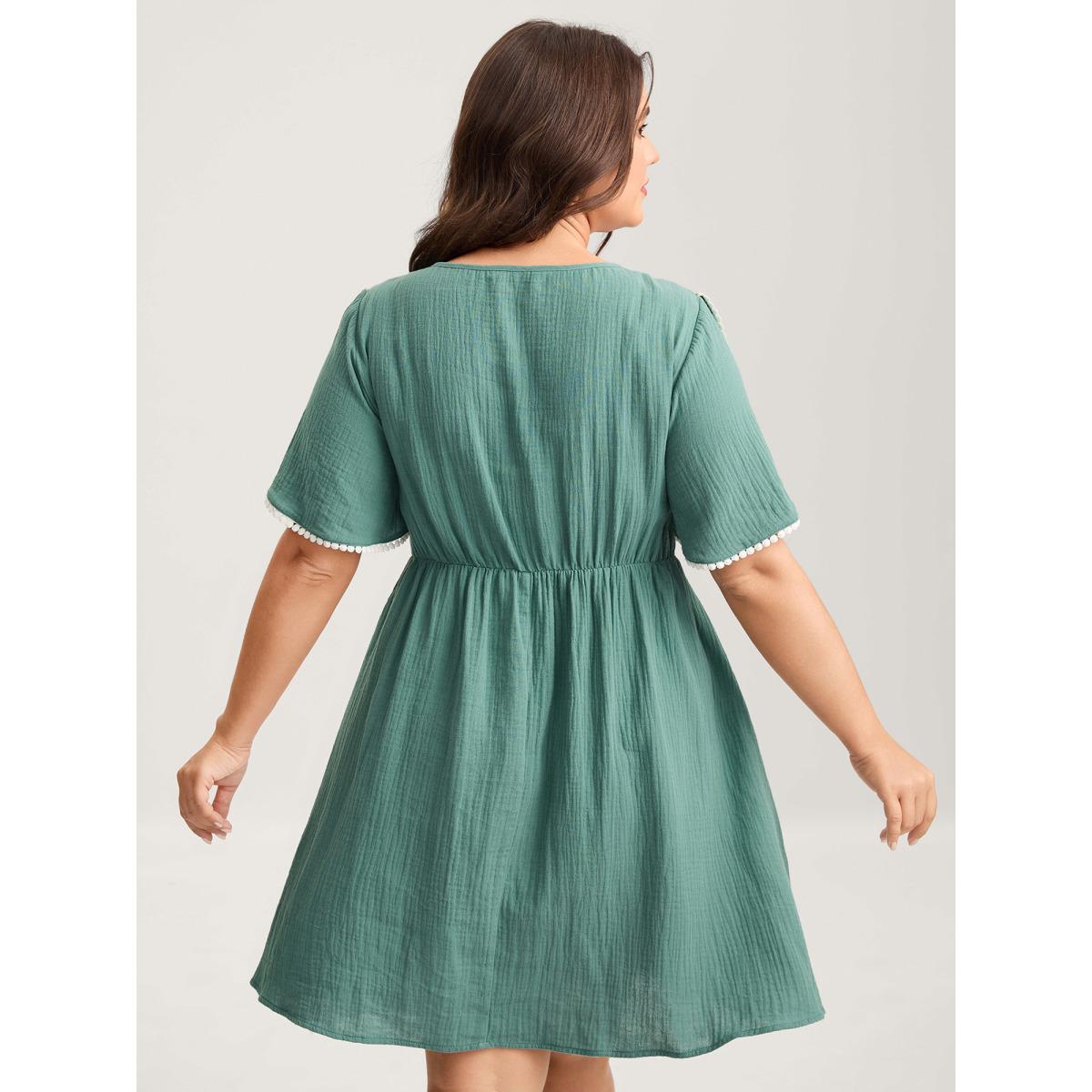 Plus Size Pure Cotton Textured Lace Trim Midi Dress Emerald Women Timeless Round Neck Short sleeve Curvy BloomChic 26/4X Product Image