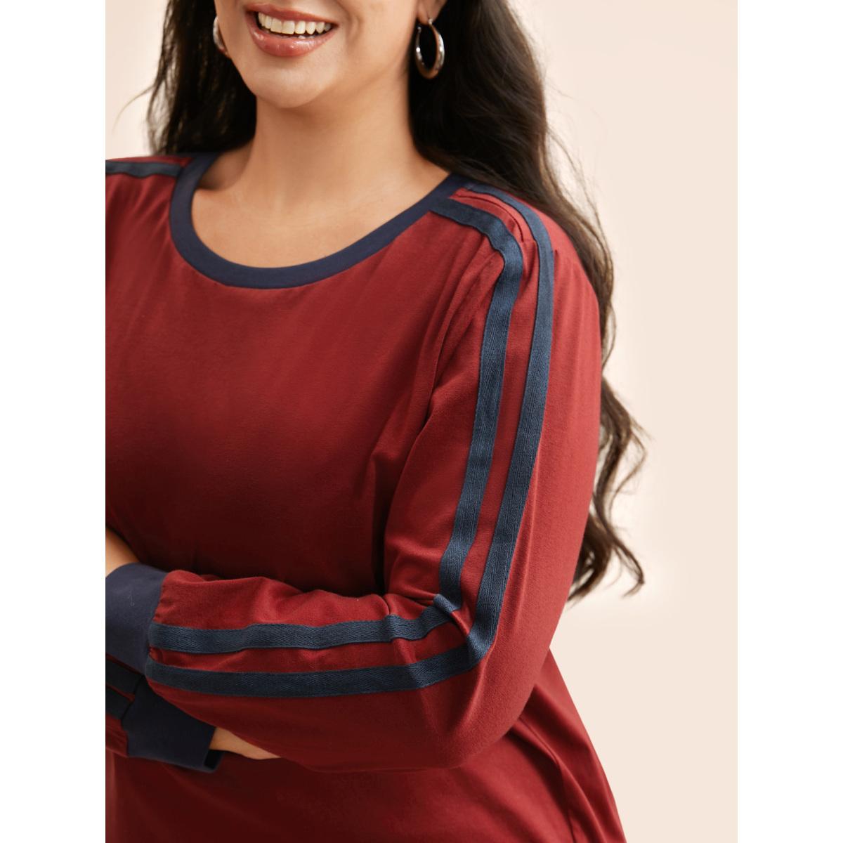 Plus Size Crew Neck Contrast Webbing T-shirt Scarlet Women Casual Contrast Round Neck Loose Everyday T-shirts BloomChic 14-16/1X Product Image
