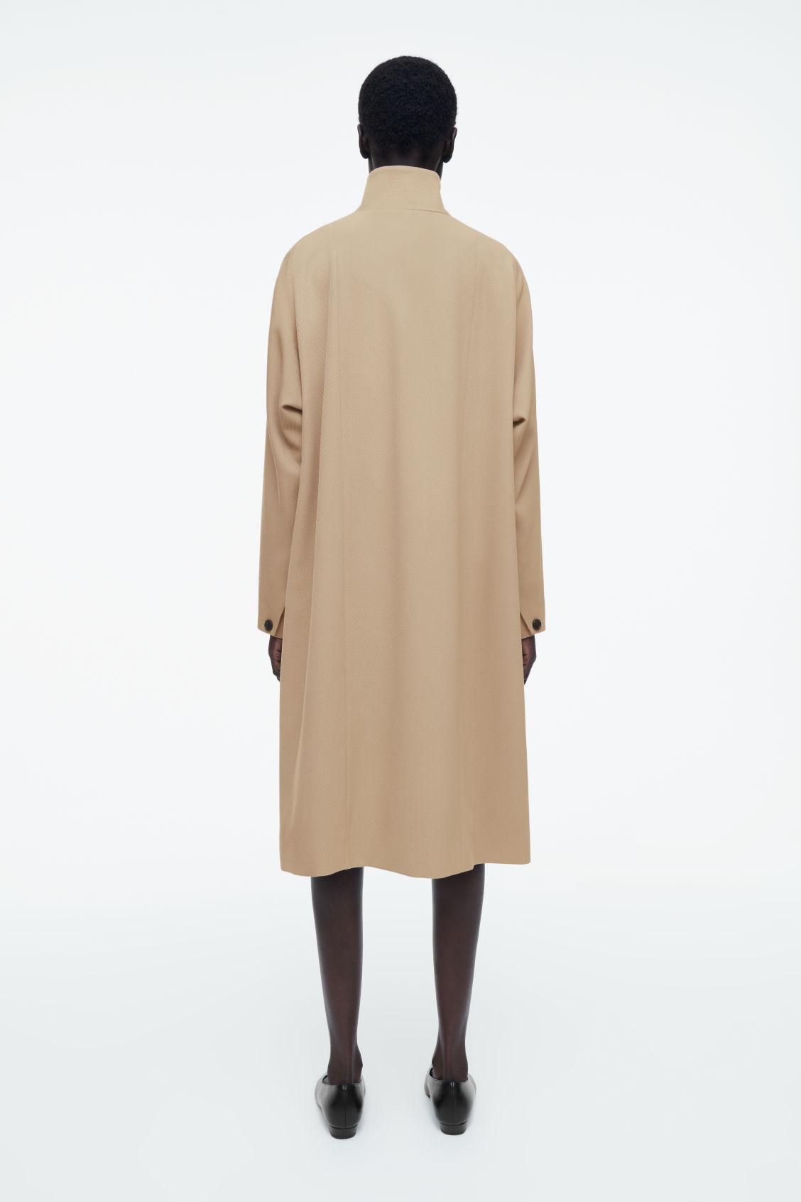TRAPEZE WOOL-BLEND COAT Product Image