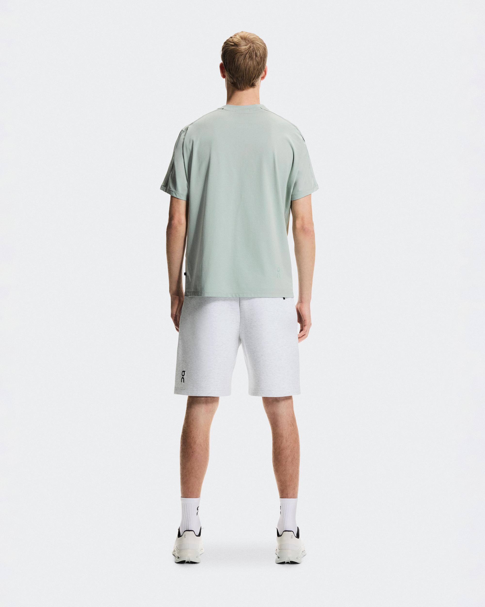 The Focus-T: Men's Versatile Workout Top Product Image
