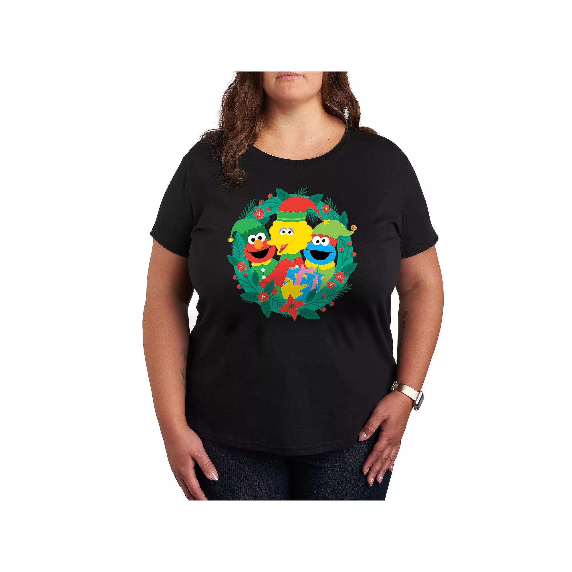 Plus Sesame Street Group Christmas Graphic Tee, Women's,  Product Image