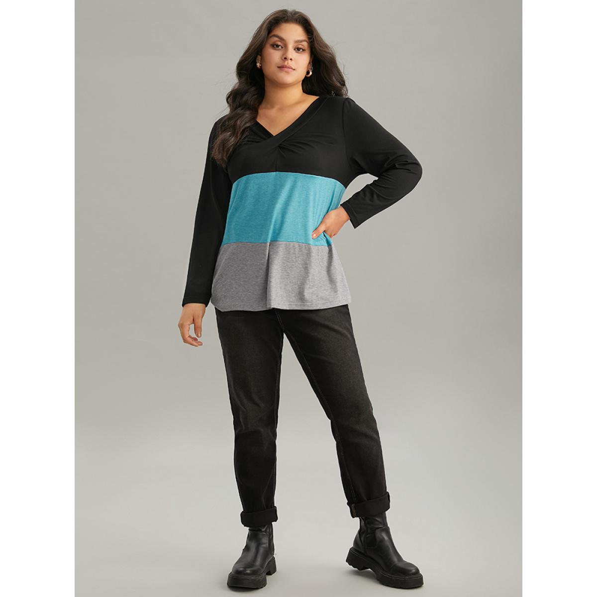 Plus Size Colorblock Contrast Twist Front T-shirt Multicolor Women Casual Contrast Plain V-neck Dailywear T-shirts BloomChic 22-24/3X Product Image