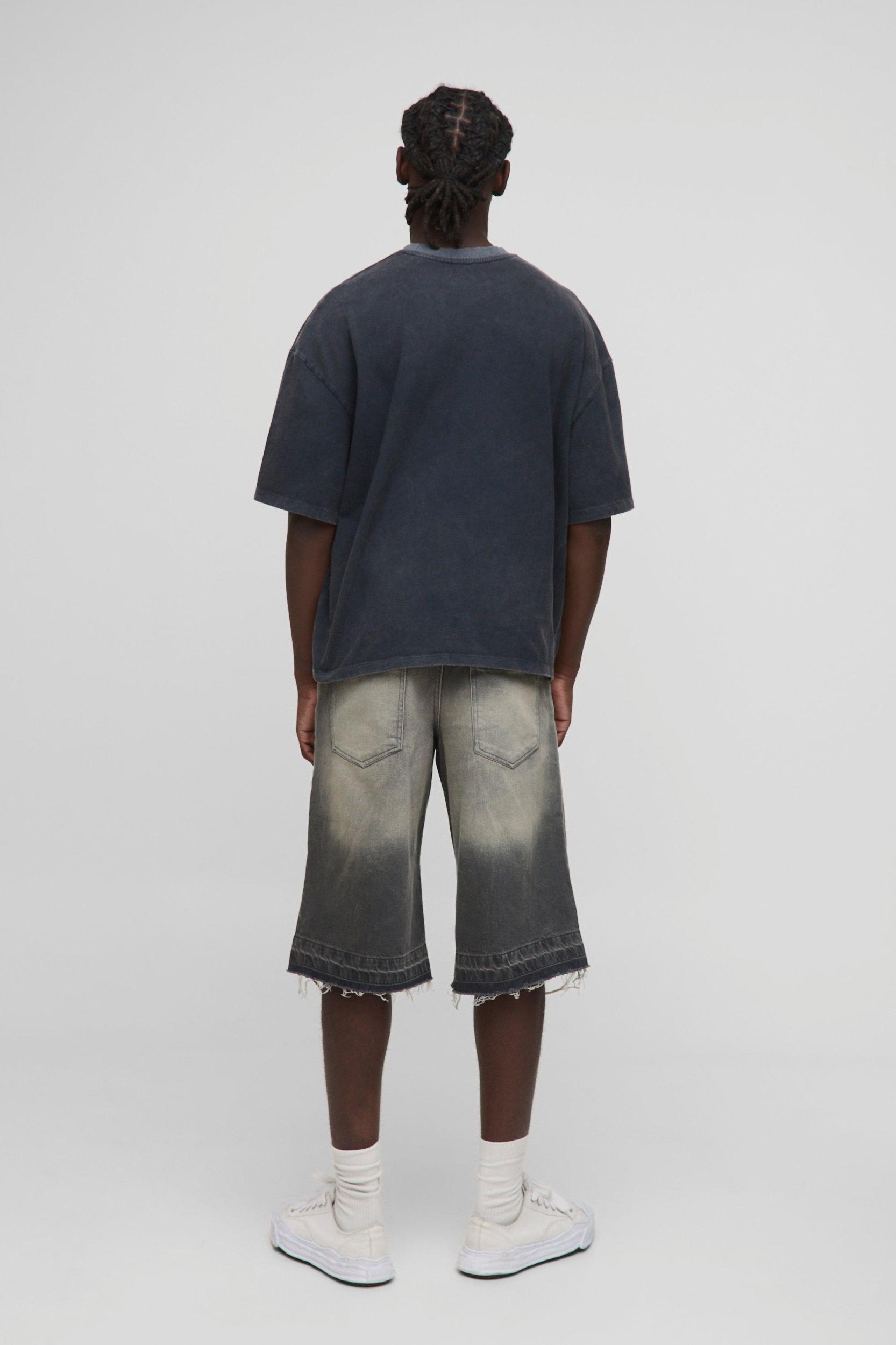 Oversized Boxy Vintage Wash T-Shirt | boohooMAN USA Product Image