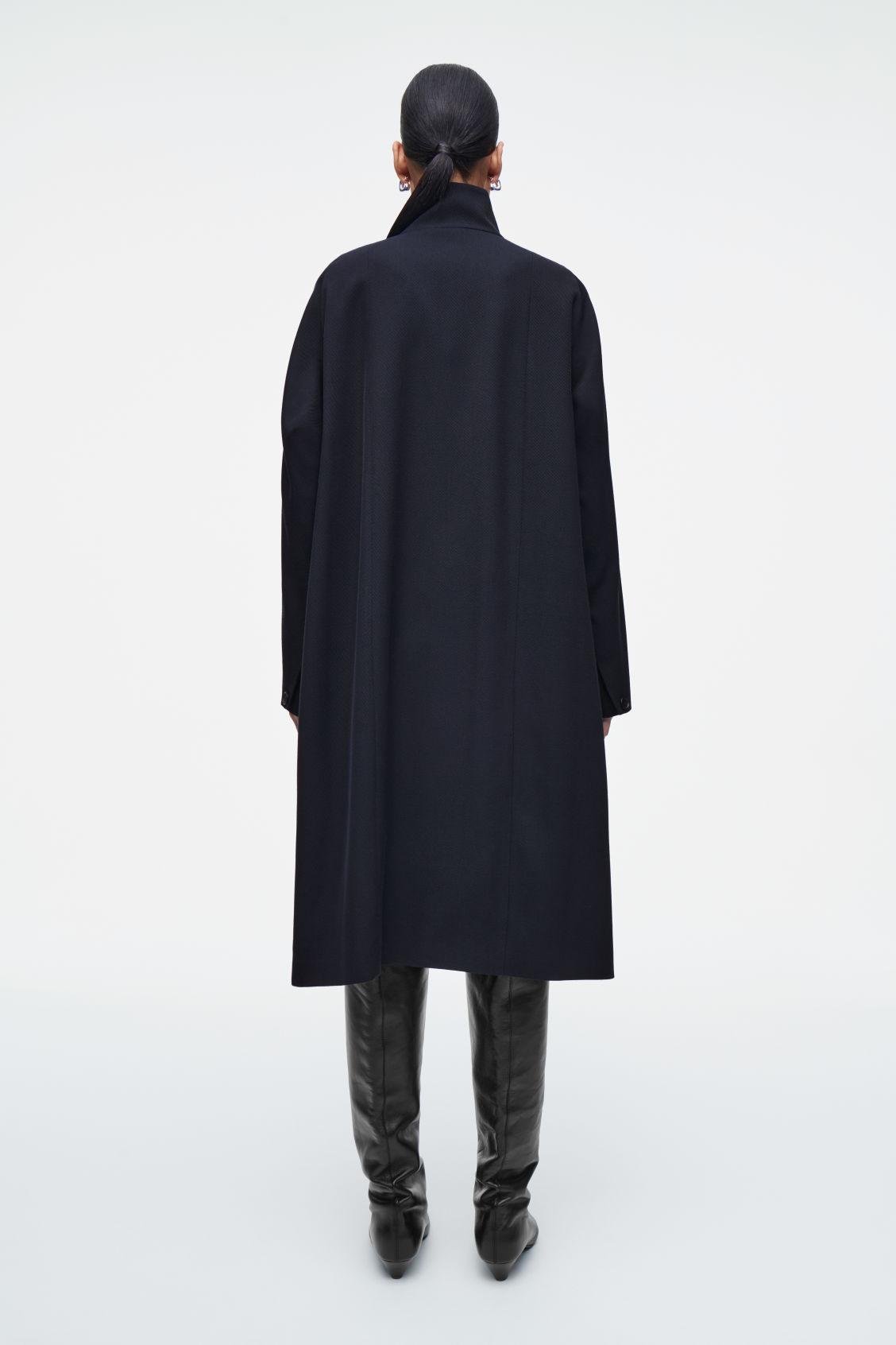 TRAPEZE WOOL-BLEND COAT Product Image