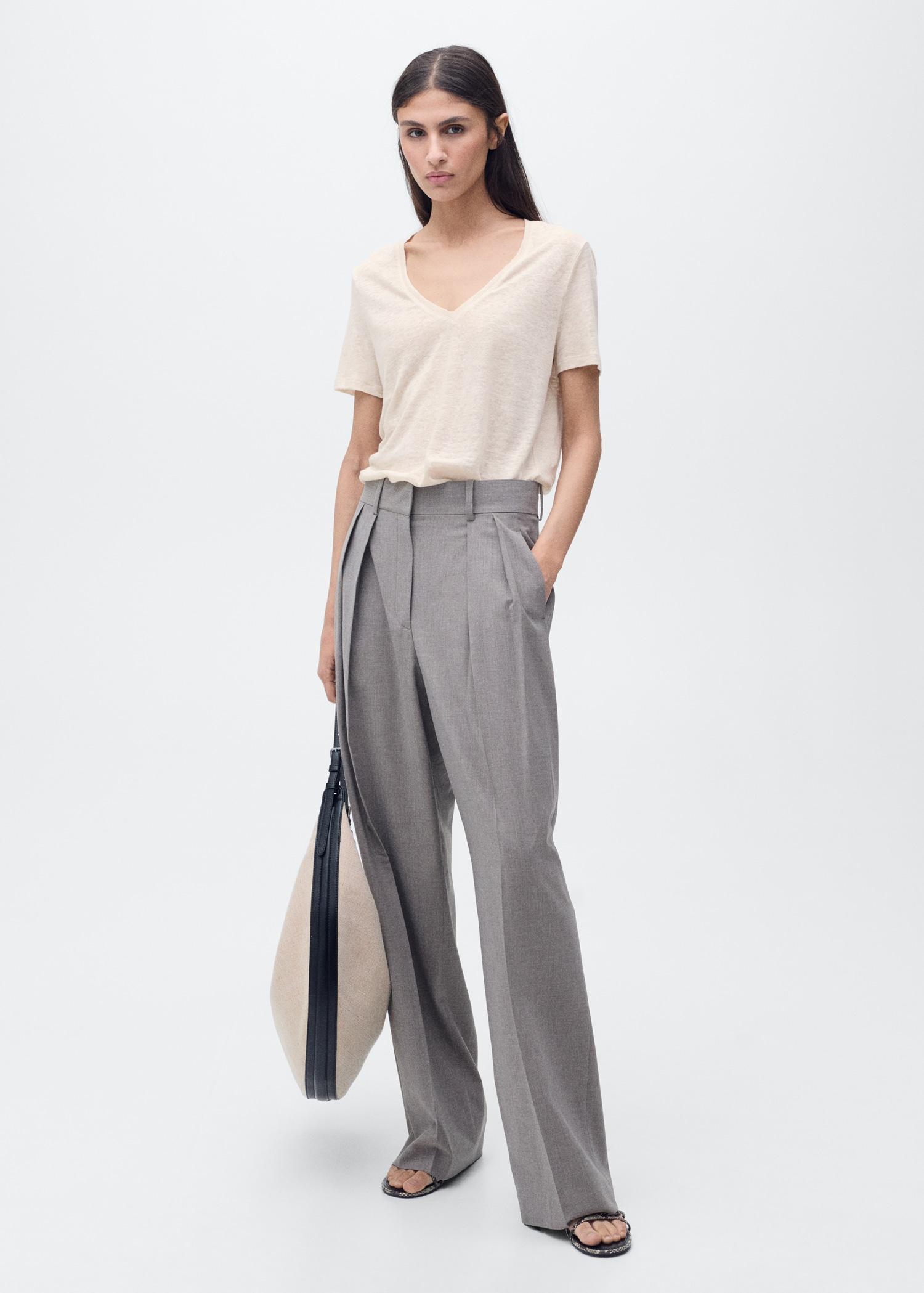 V-neck linen t-shirt - Women | MANGO USA Product Image