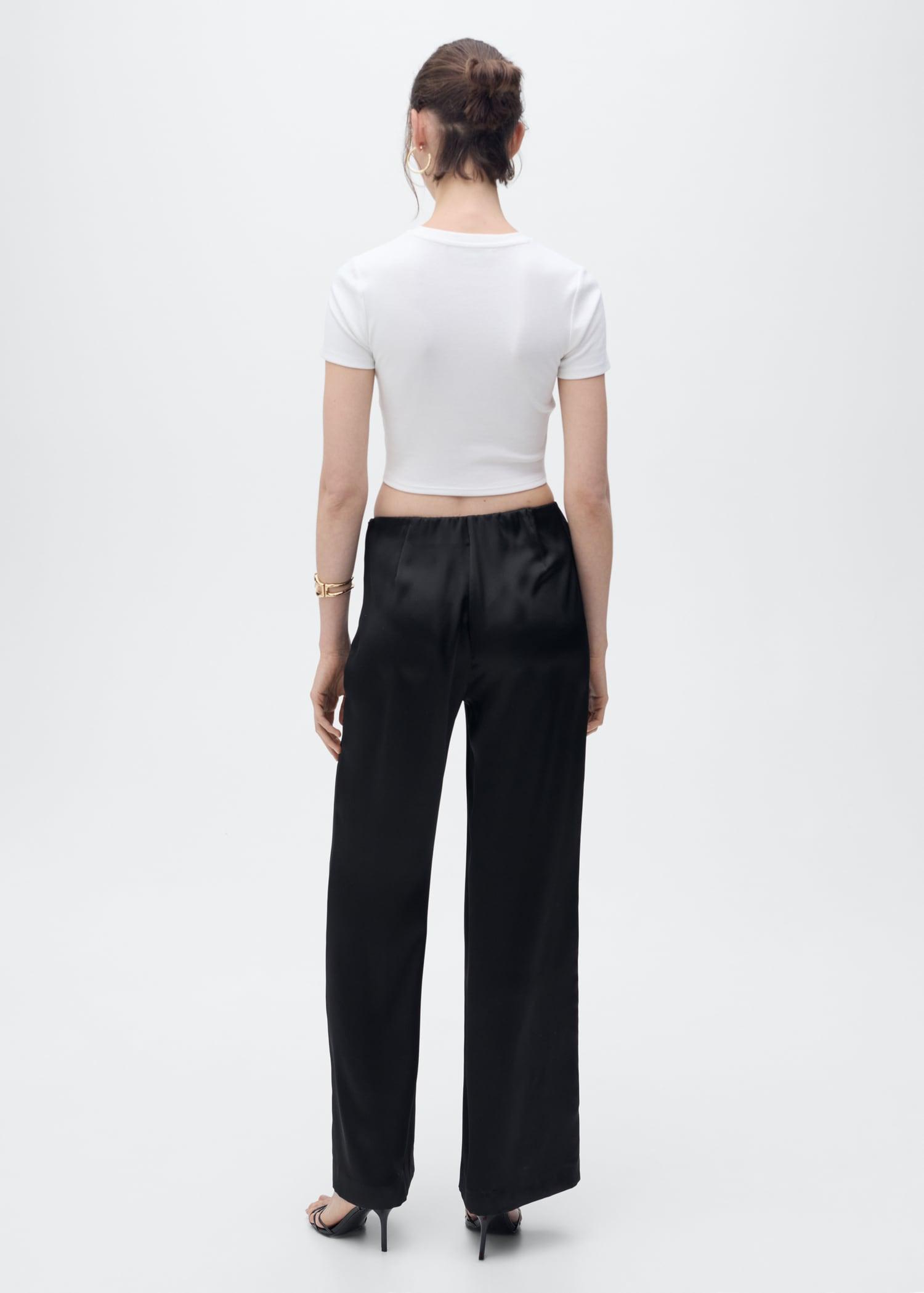 Fitted cropped t-shirt - Women | MANGO USA Product Image